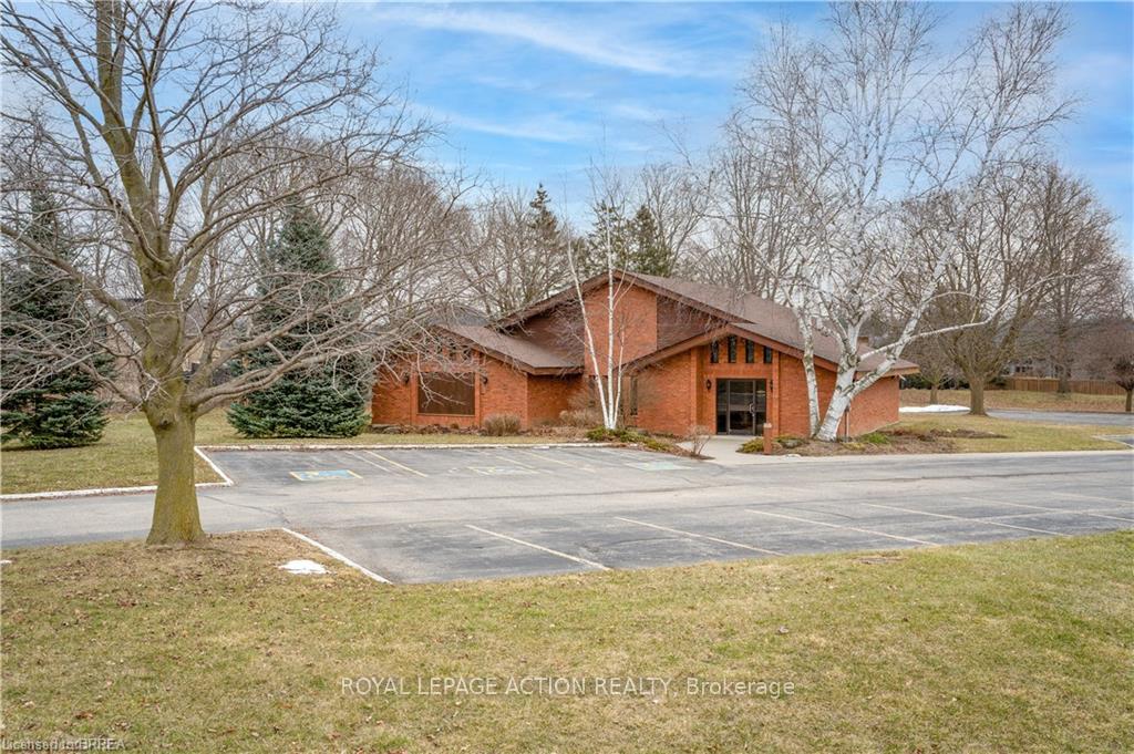 Photo 1 of 143 King Edward Street, Brant, Paris — HOMEH