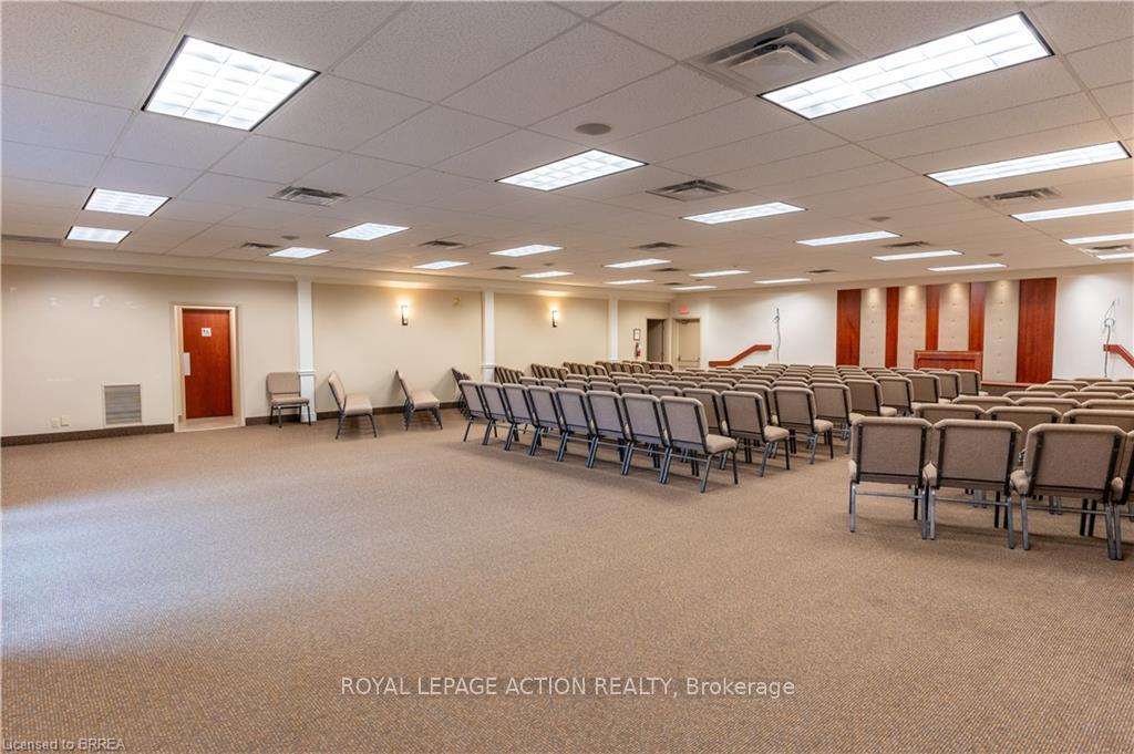 Photo 10 of 143 King Edward Street, Brant, Paris — HOMEH