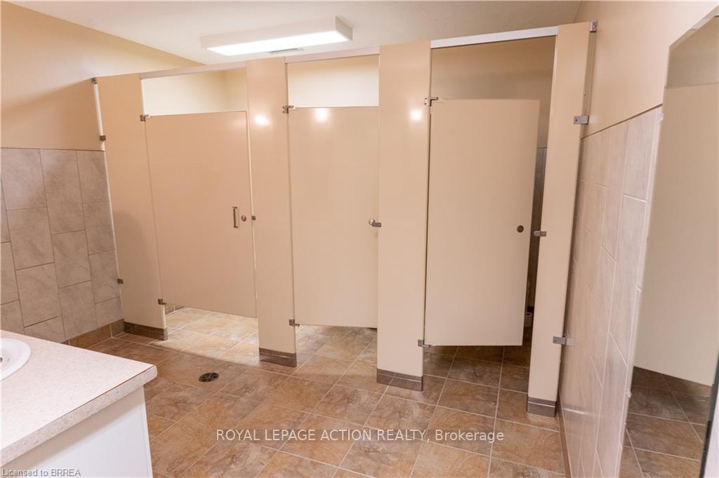 Photo 12 of 143 King Edward Street, Brant, Paris — HOMEH