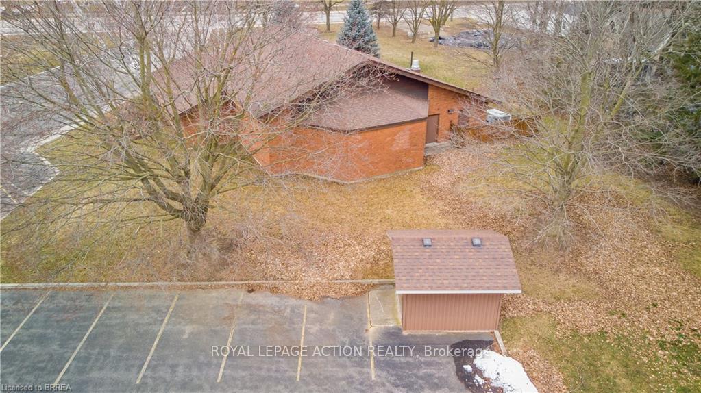 Photo 15 of 143 King Edward Street, Brant, Paris — HOMEH