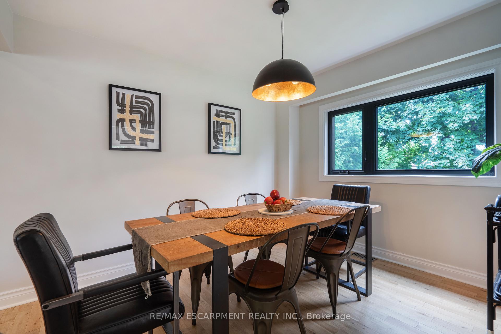 Photo 4 of 858 Fernhill Boulevard N, Oshawa, Northglen — HOMEH