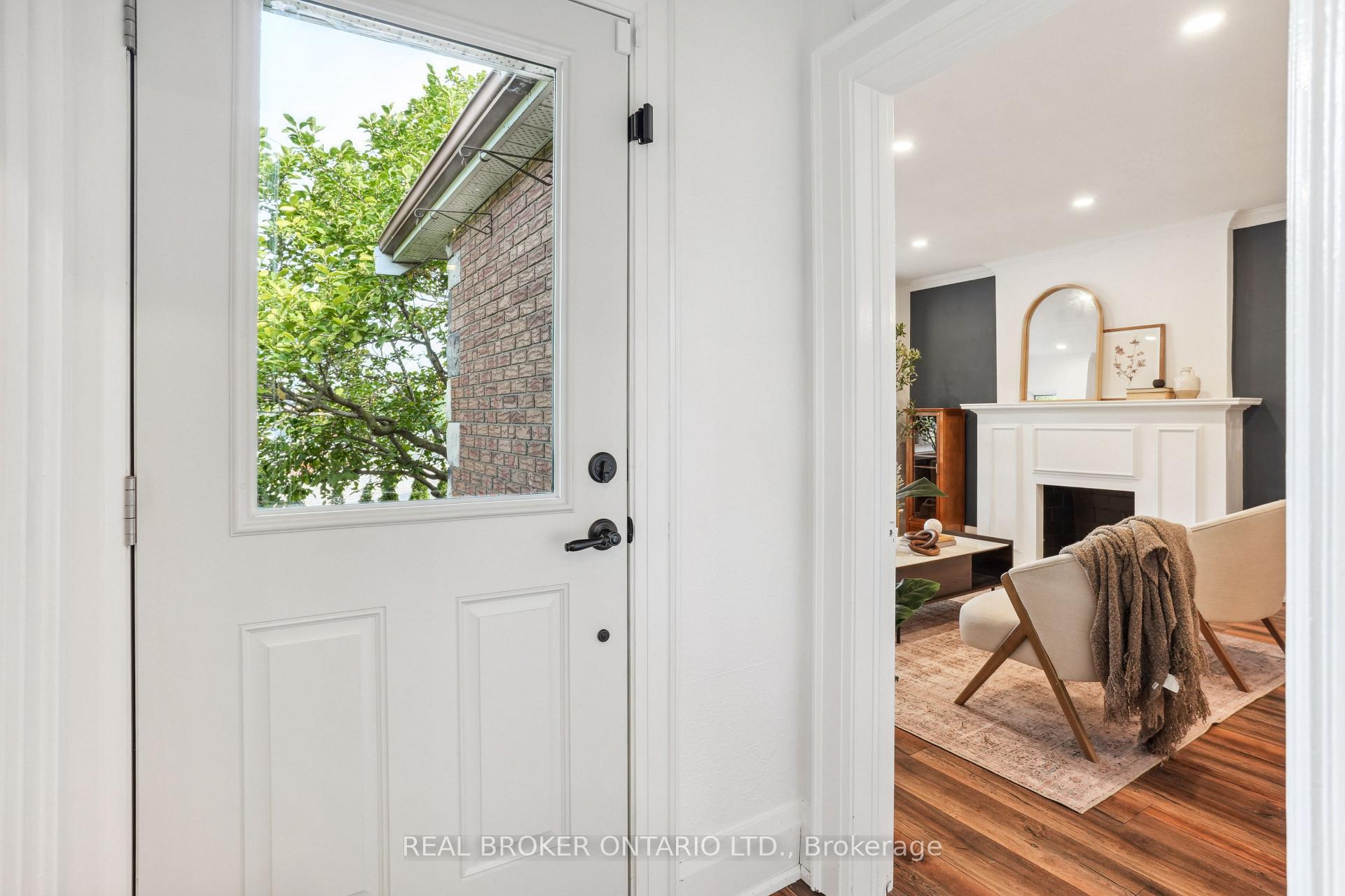 Photo 5 of 75 Rivercourt Boulevard, Toronto, East York — HOMEH