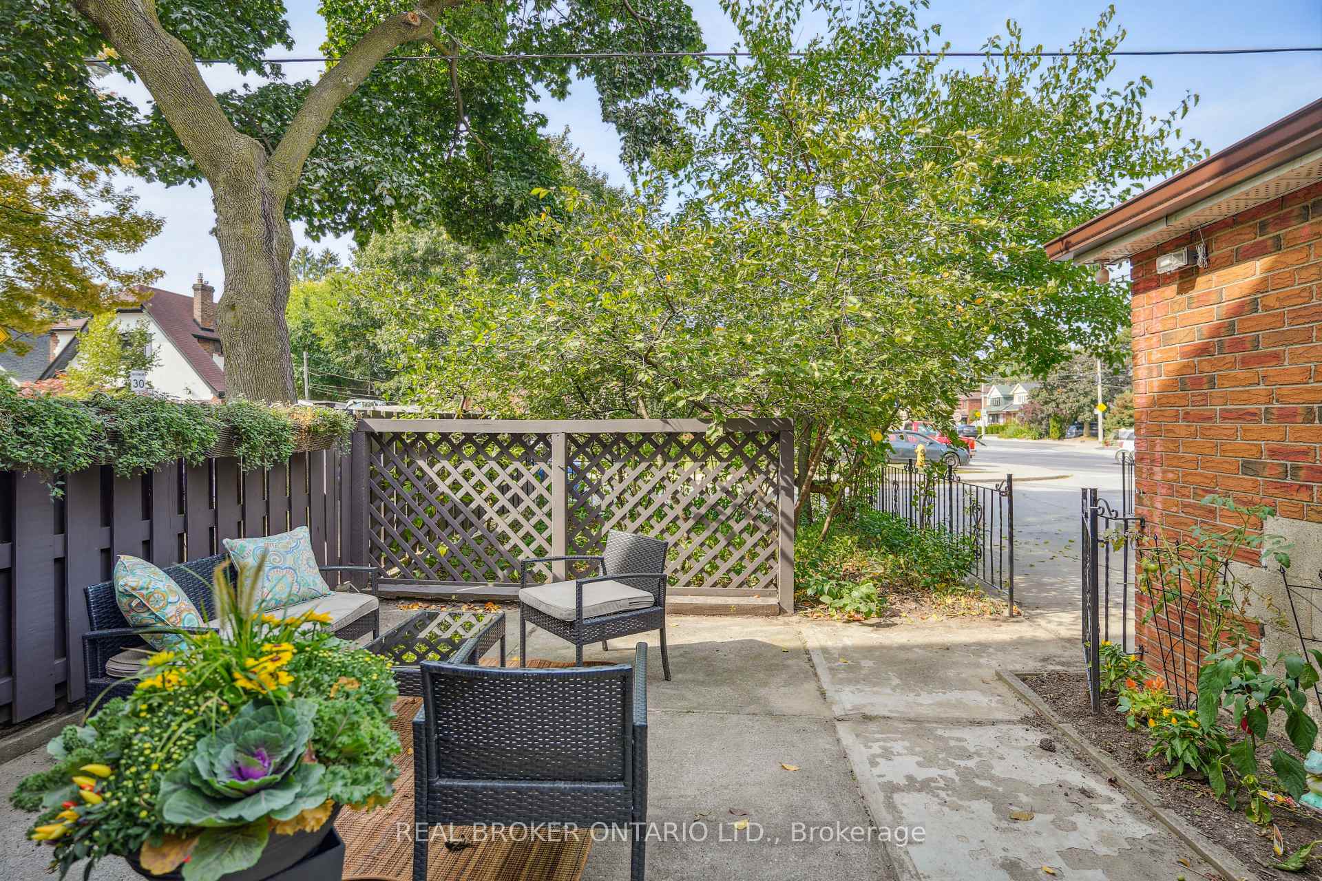 Photo 38 of 75 Rivercourt Boulevard, Toronto, East York — HOMEH