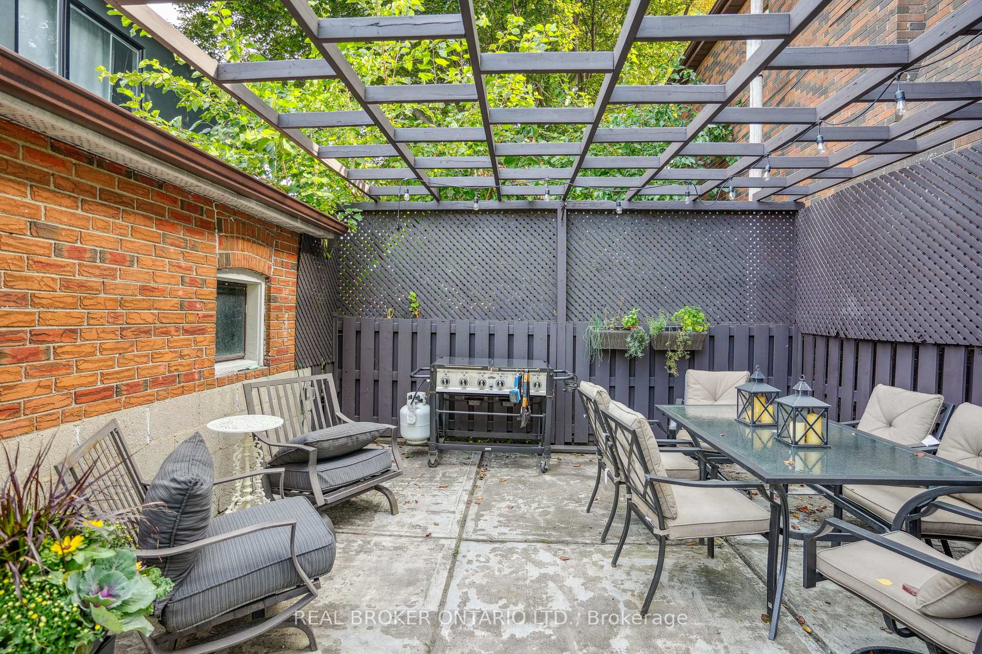 Photo 36 of 75 Rivercourt Boulevard, Toronto, East York — HOMEH