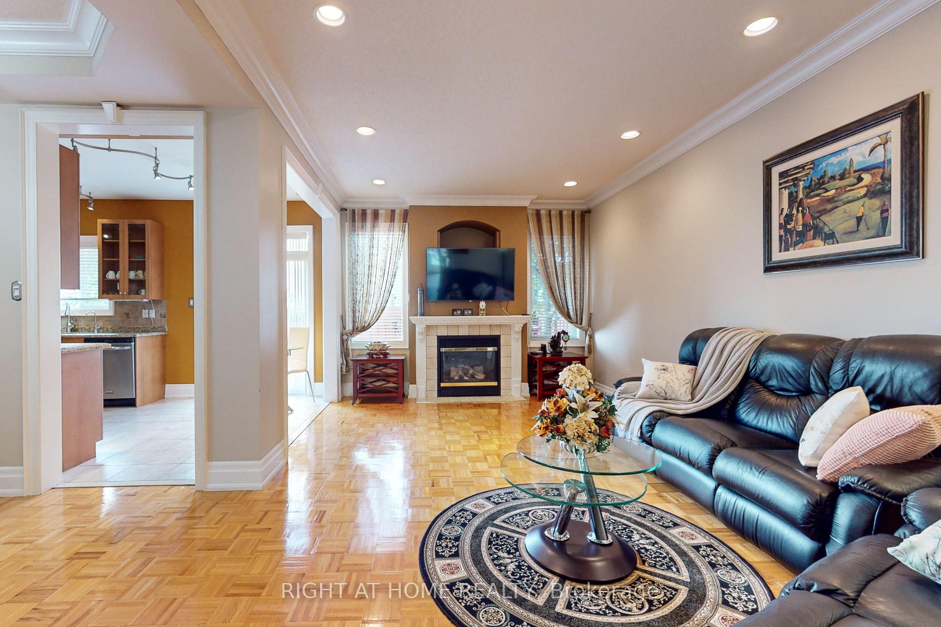 Photo 6 of 90 Cormorant Crescent, Vaughan, Vellore Village — HOMEH
