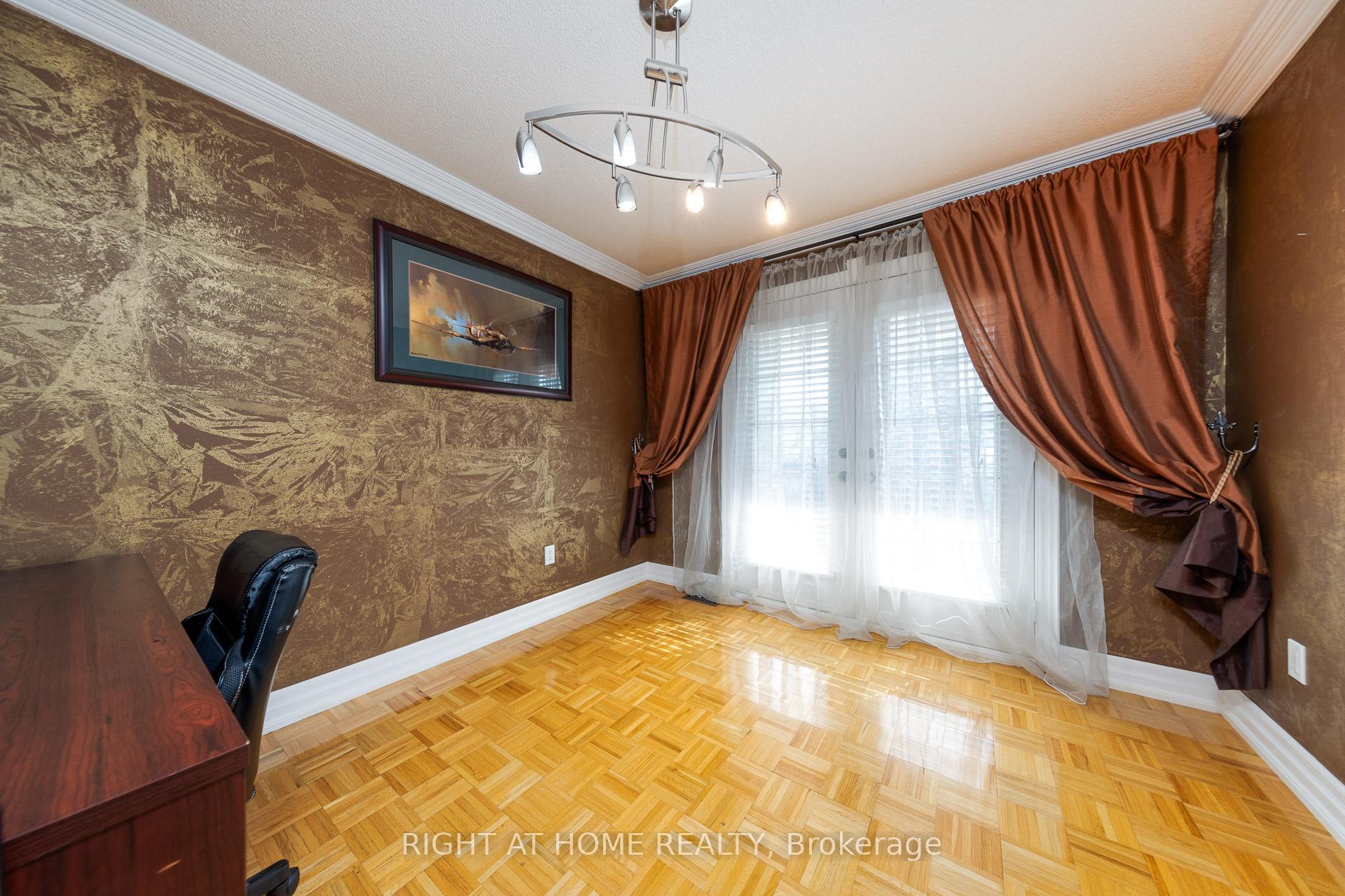 Photo 15 of 90 Cormorant Crescent, Vaughan, Vellore Village — HOMEH