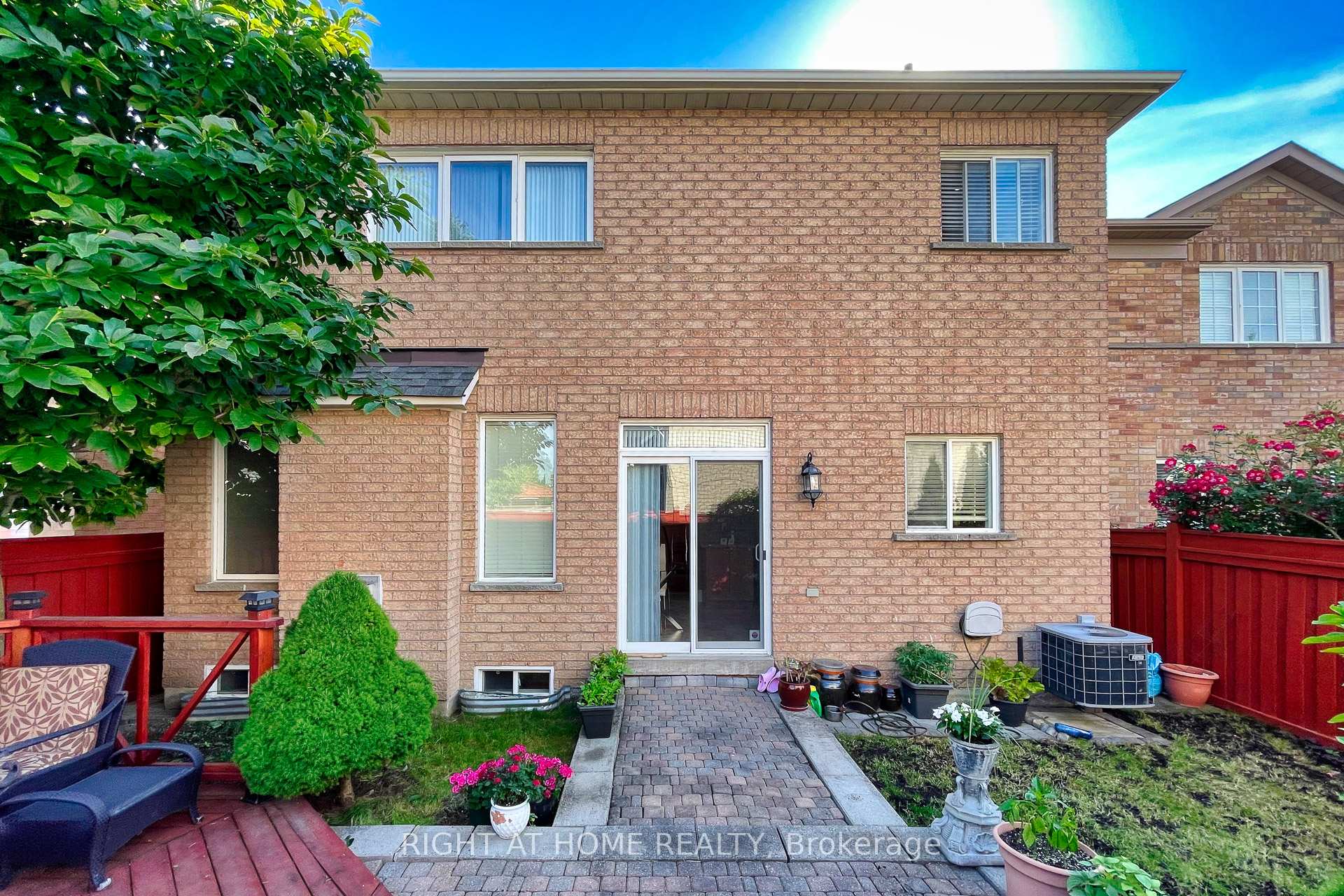 Photo 35 of 90 Cormorant Crescent, Vaughan, Vellore Village — HOMEH