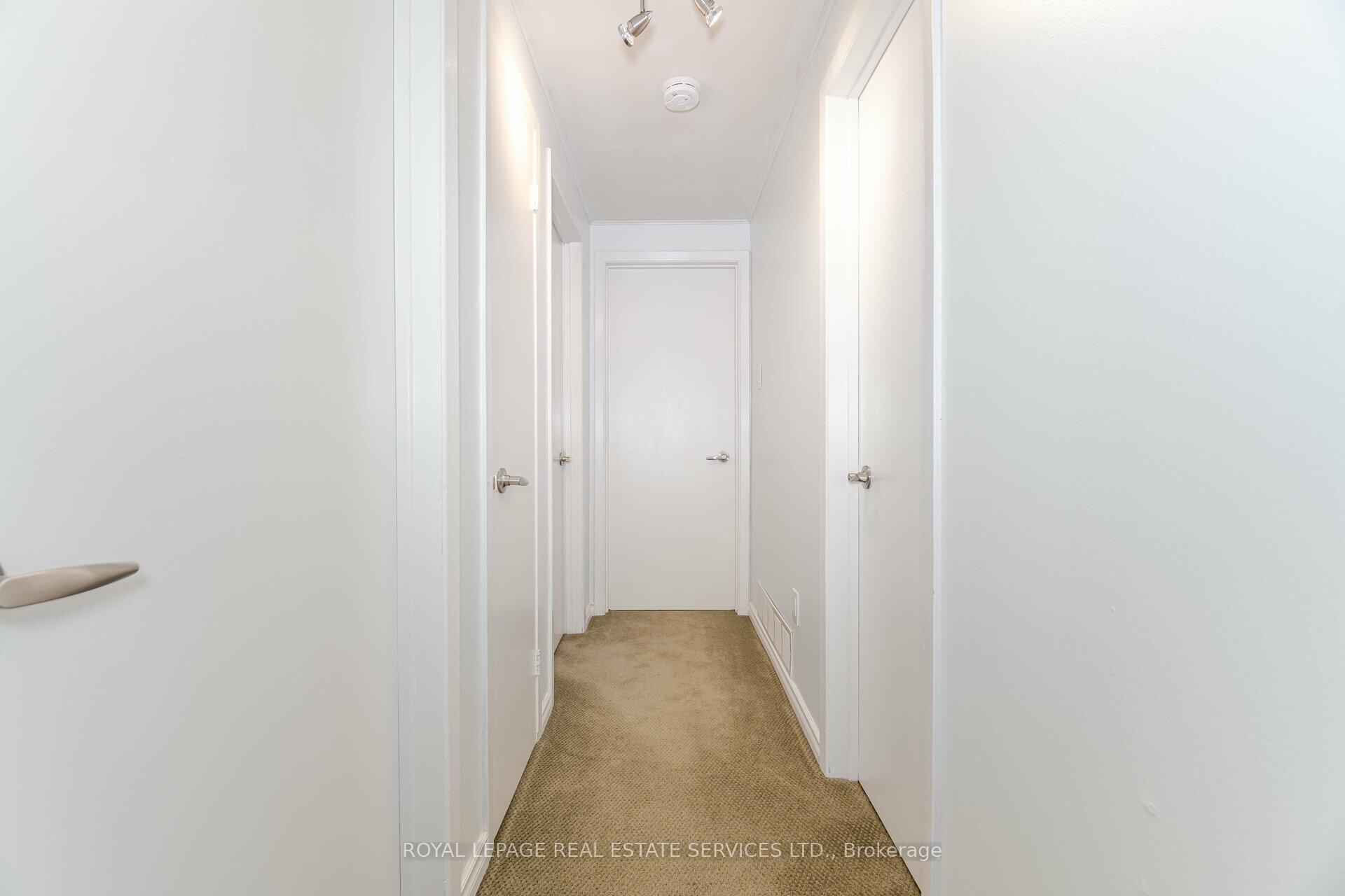 Photo 17 of 30 Burbank Place, Barrie, Wellington — HOMEH