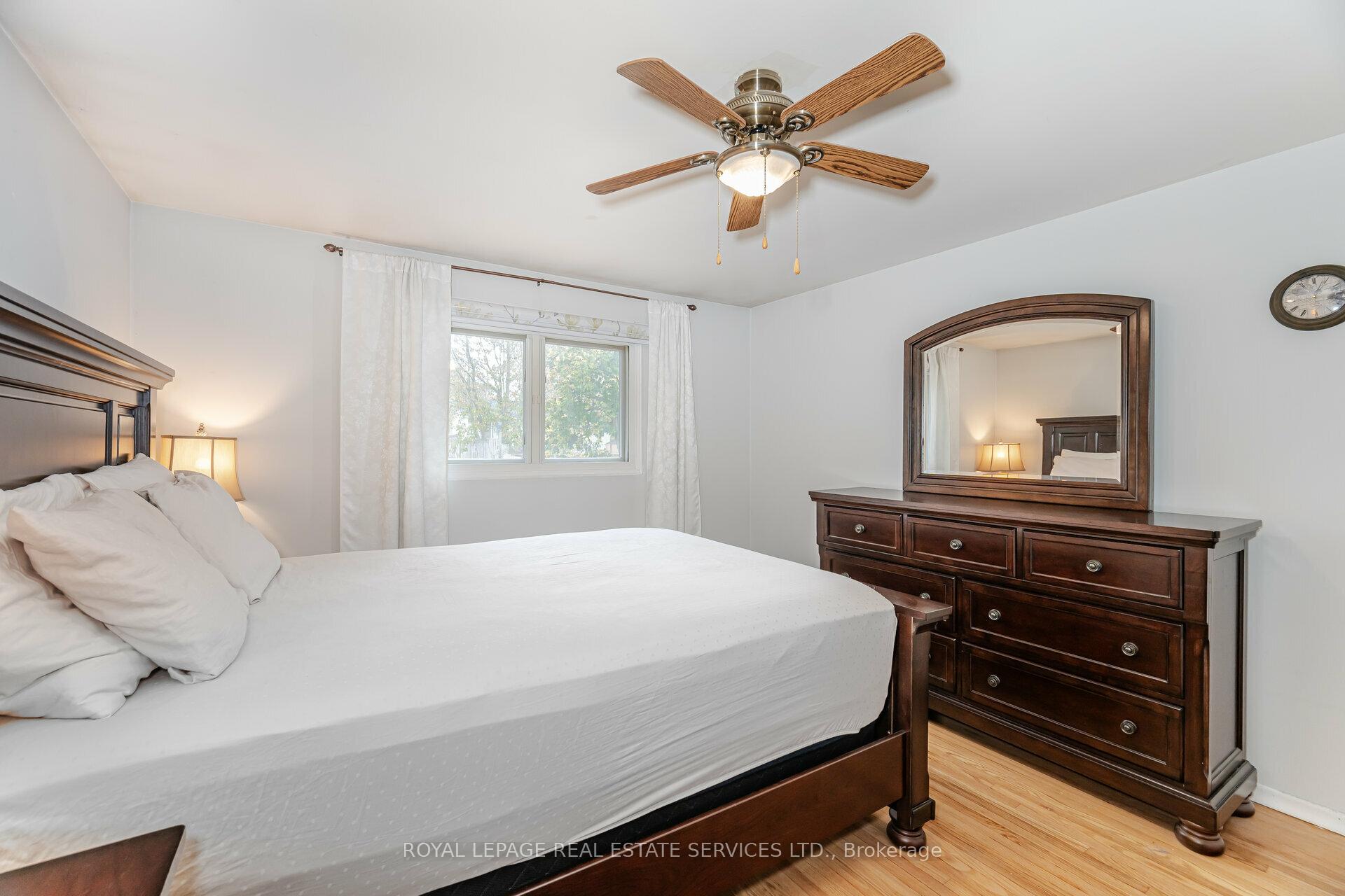 Photo 26 of 30 Burbank Place, Barrie, Wellington — HOMEH