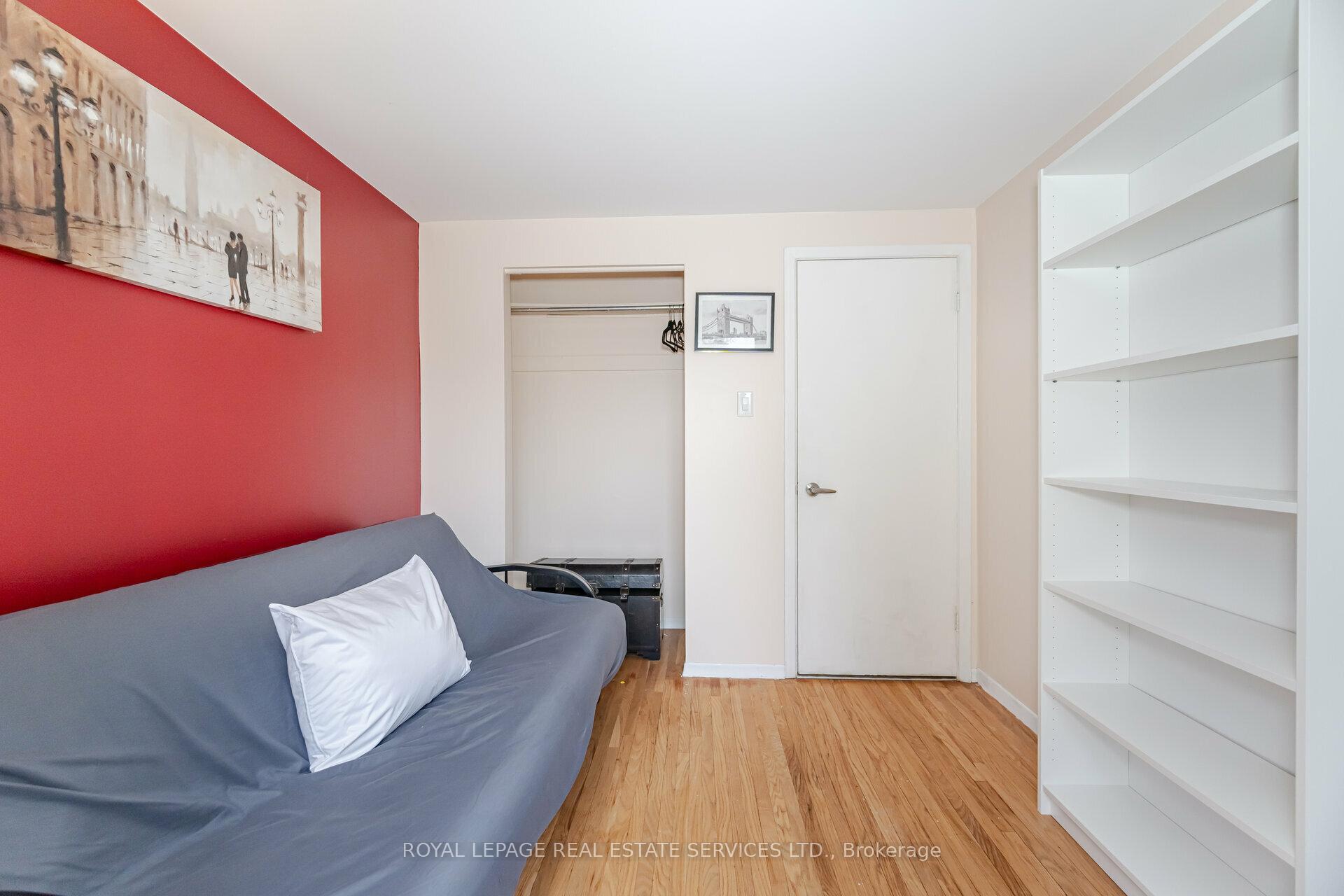 Photo 29 of 30 Burbank Place, Barrie, Wellington — HOMEH