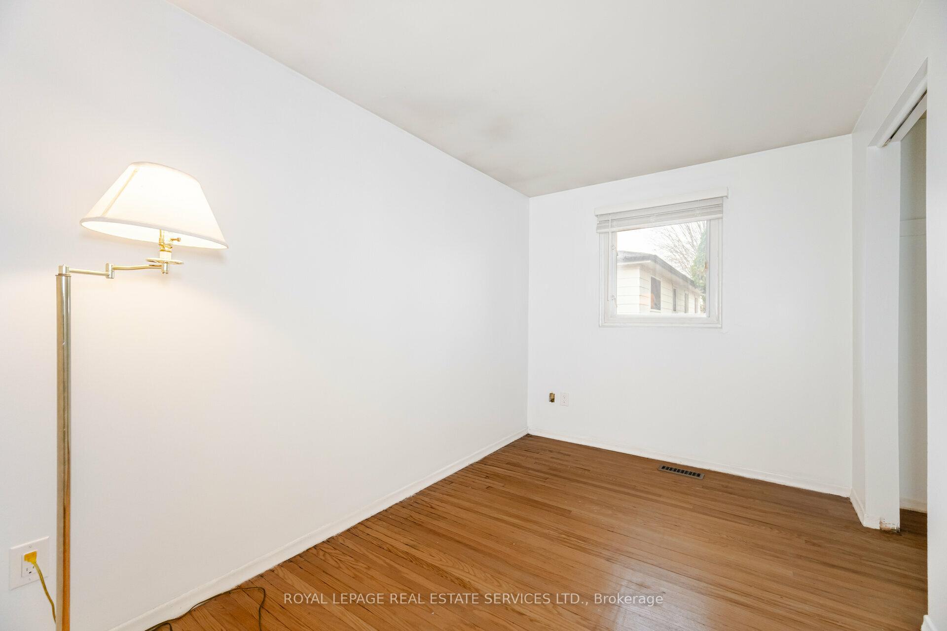 Photo 24 of 30 Burbank Place, Barrie, Wellington — HOMEH