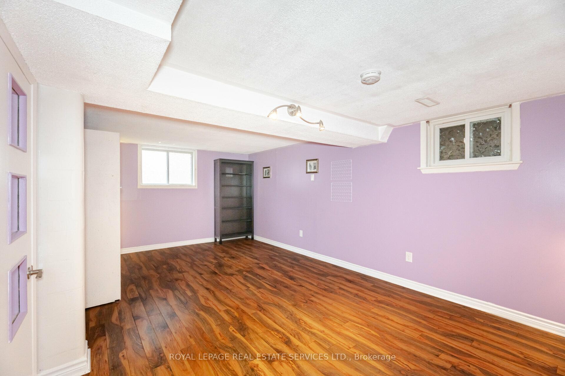 Photo 21 of 30 Burbank Place, Barrie, Wellington — HOMEH