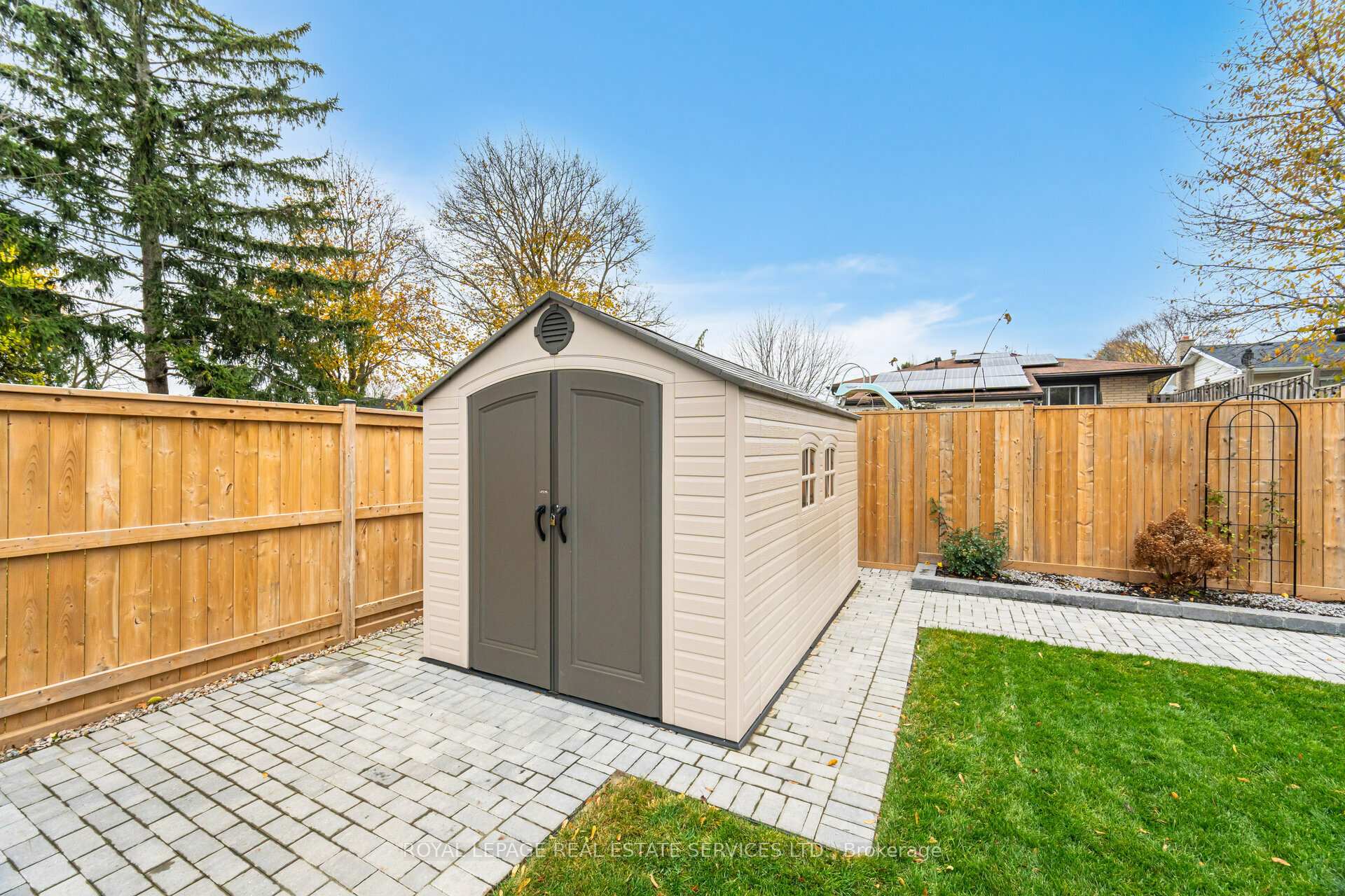 Photo 34 of 30 Burbank Place, Barrie, Wellington — HOMEH