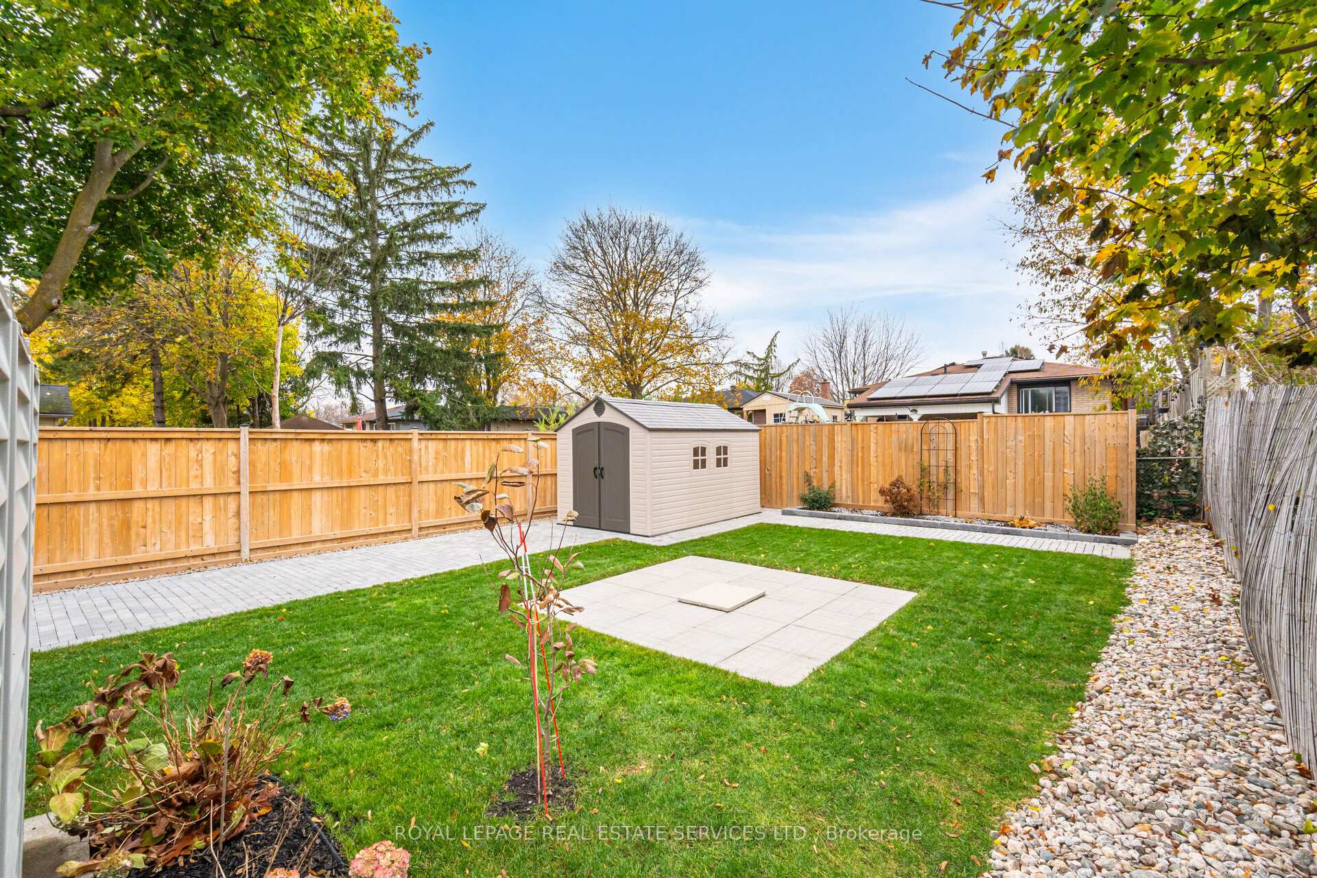 Photo 39 of 30 Burbank Place, Barrie, Wellington — HOMEH