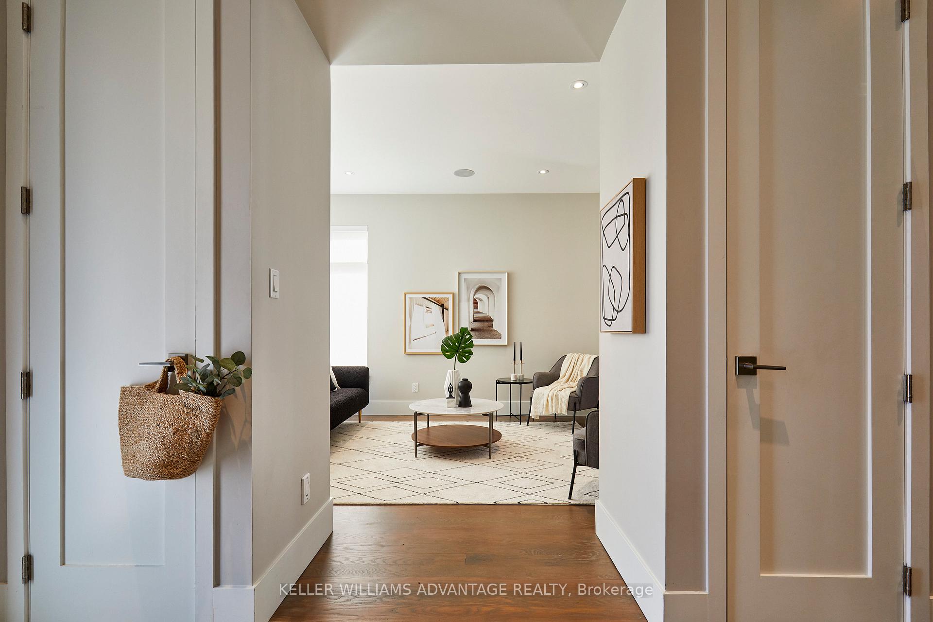 Photo 9 of 18 Coxwell Boulevard, Toronto, East York — HOMEH