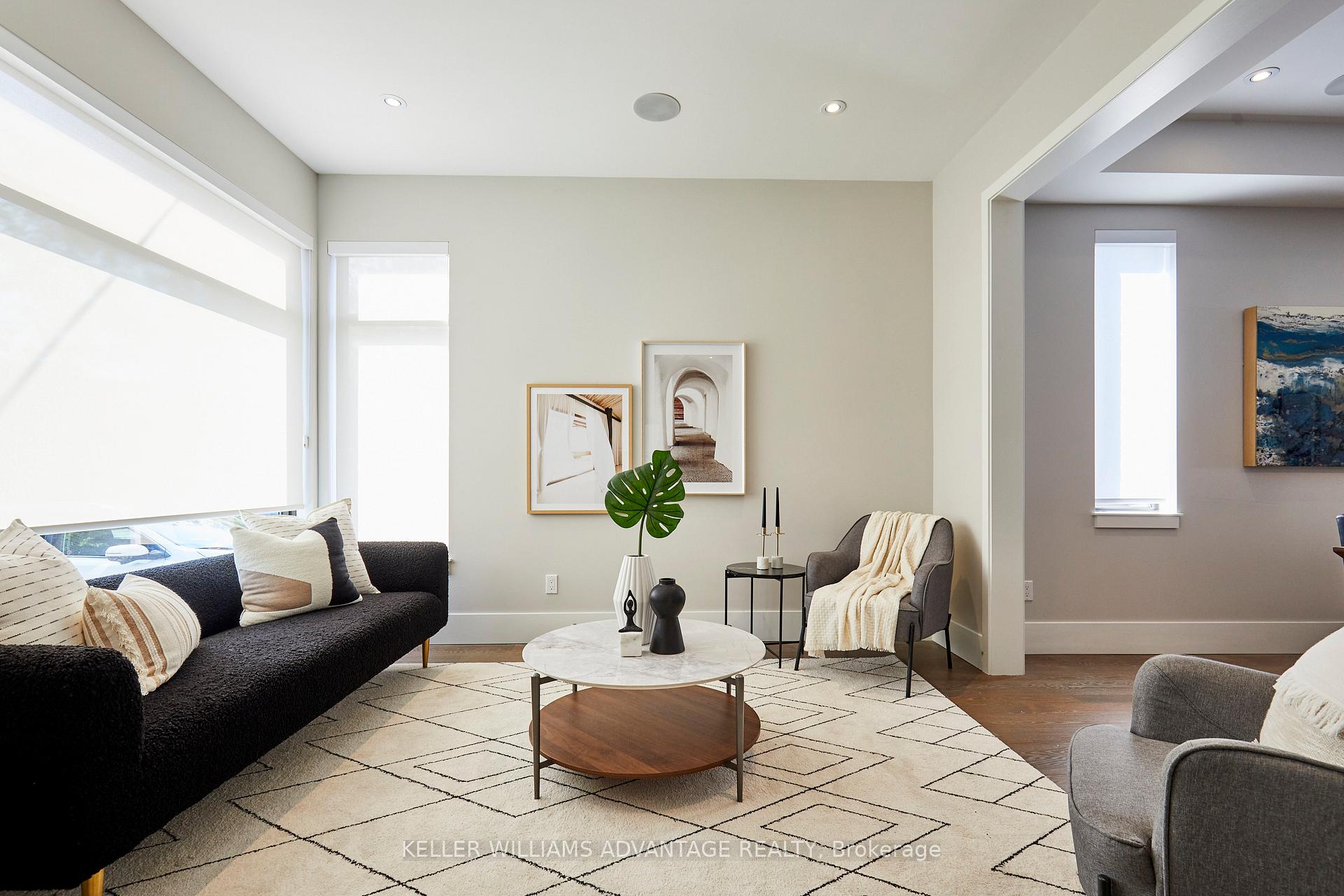 Photo 7 of 18 Coxwell Boulevard, Toronto, East York — HOMEH