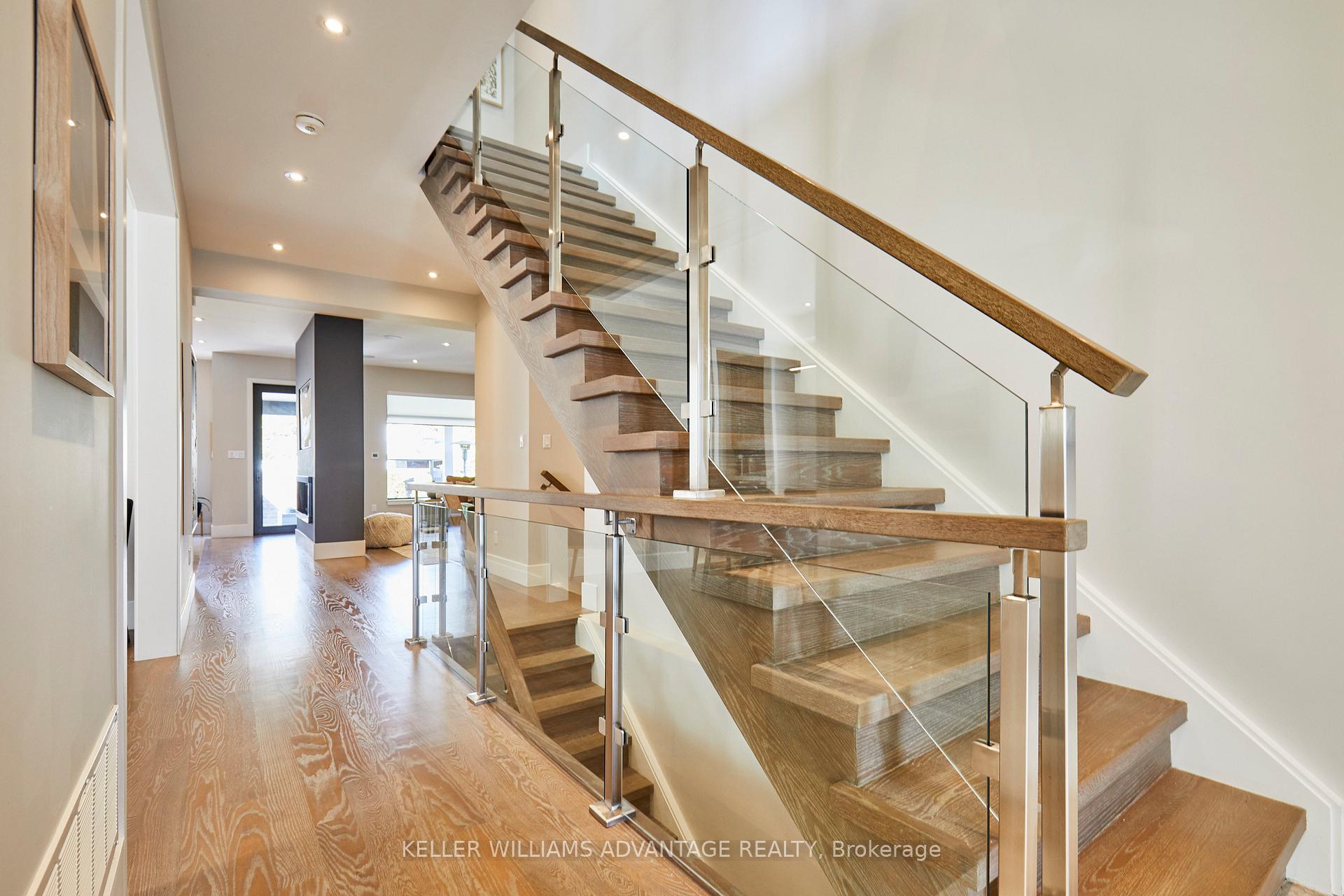 Photo 5 of 18 Coxwell Boulevard, Toronto, East York — HOMEH