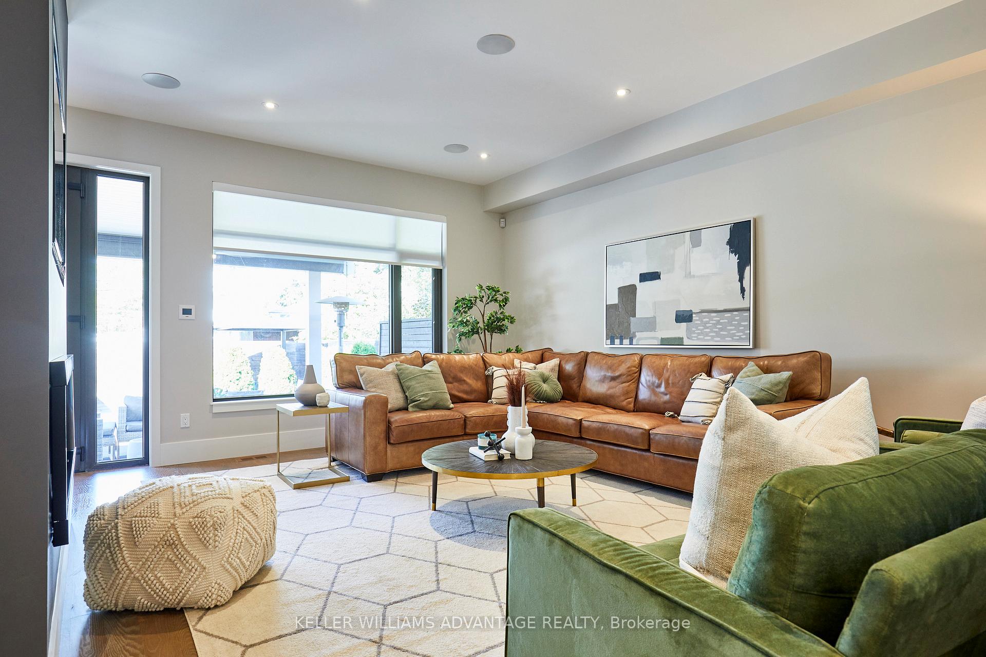Photo 29 of 18 Coxwell Boulevard, Toronto, East York — HOMEH