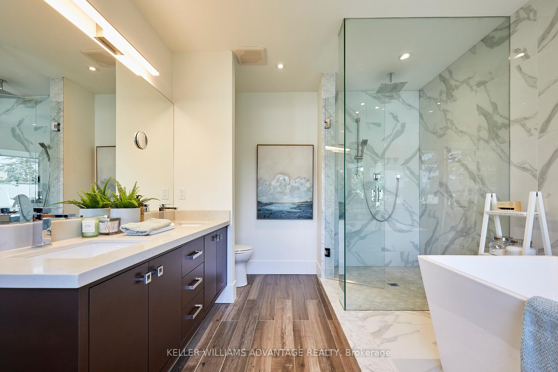 Photo 21 of 18 Coxwell Boulevard, Toronto, East York — HOMEH