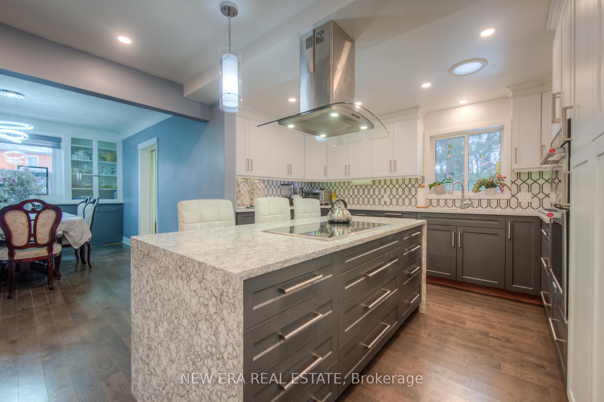 Photo 4 of 55 Wellignton Street S, Hamilton, Kirkendall — HOMEH
