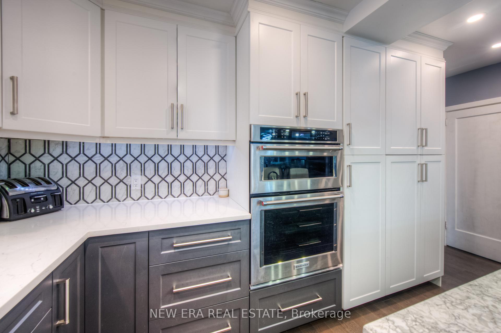 Photo 6 of 55 Wellignton Street S, Hamilton, Kirkendall — HOMEH