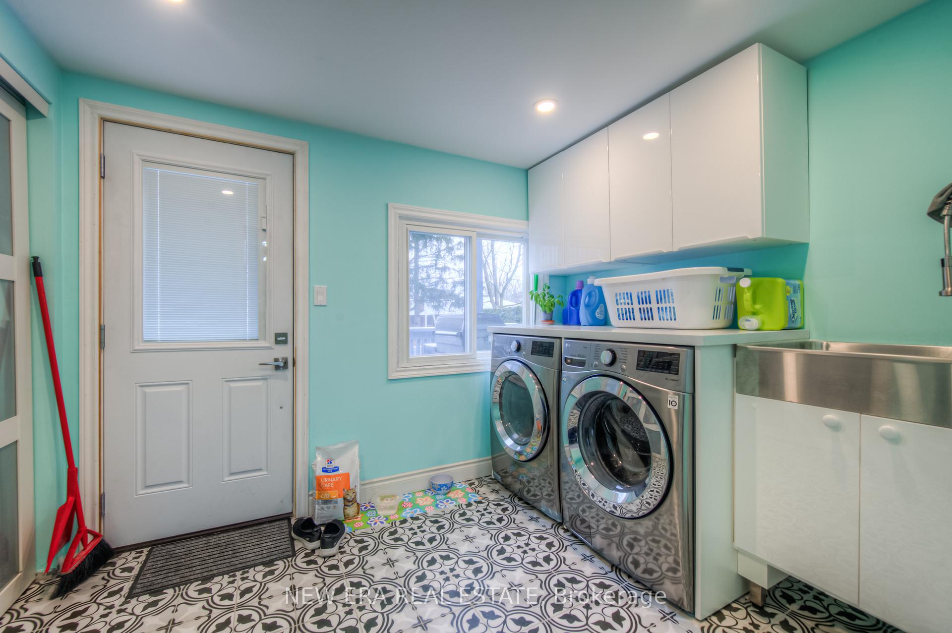 Photo 26 of 55 Wellignton Street S, Hamilton, Kirkendall — HOMEH