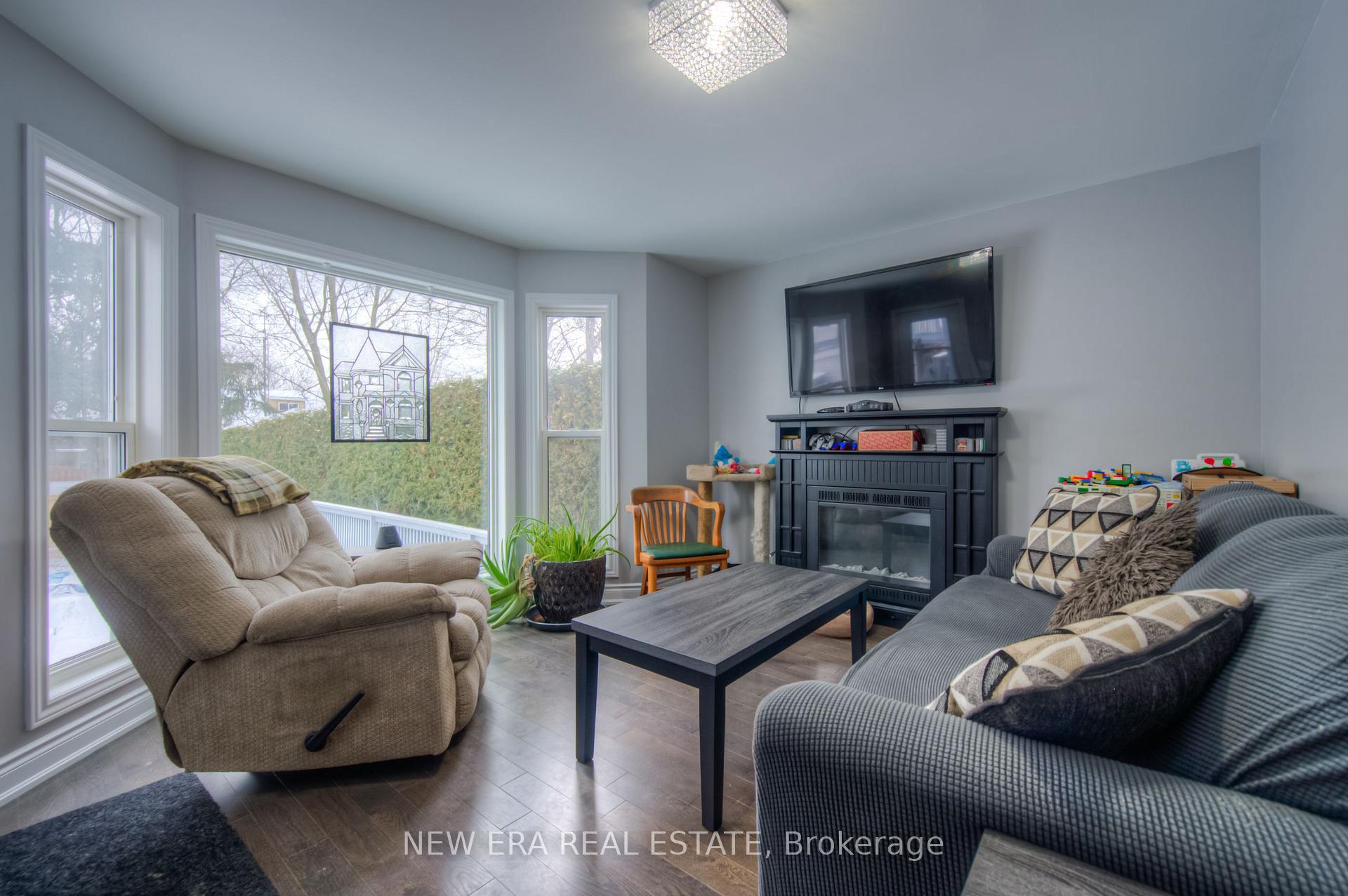 Photo 23 of 55 Wellignton Street S, Hamilton, Kirkendall — HOMEH