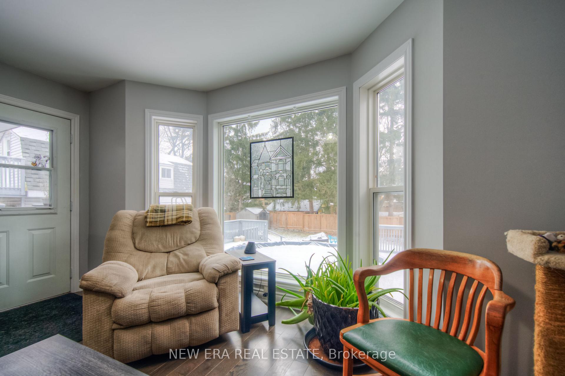 Photo 21 of 55 Wellignton Street S, Hamilton, Kirkendall — HOMEH