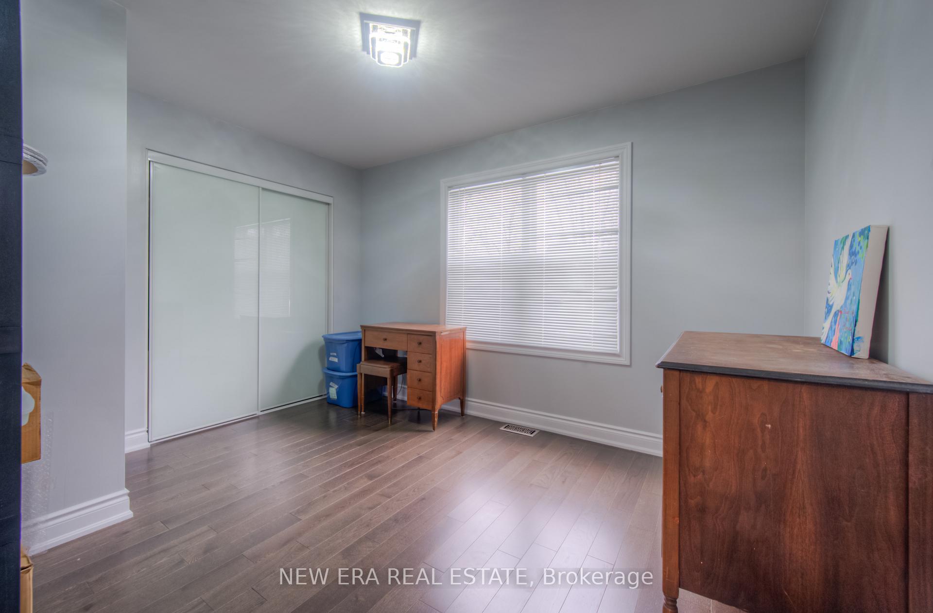 Photo 12 of 55 Wellignton Street S, Hamilton, Kirkendall — HOMEH