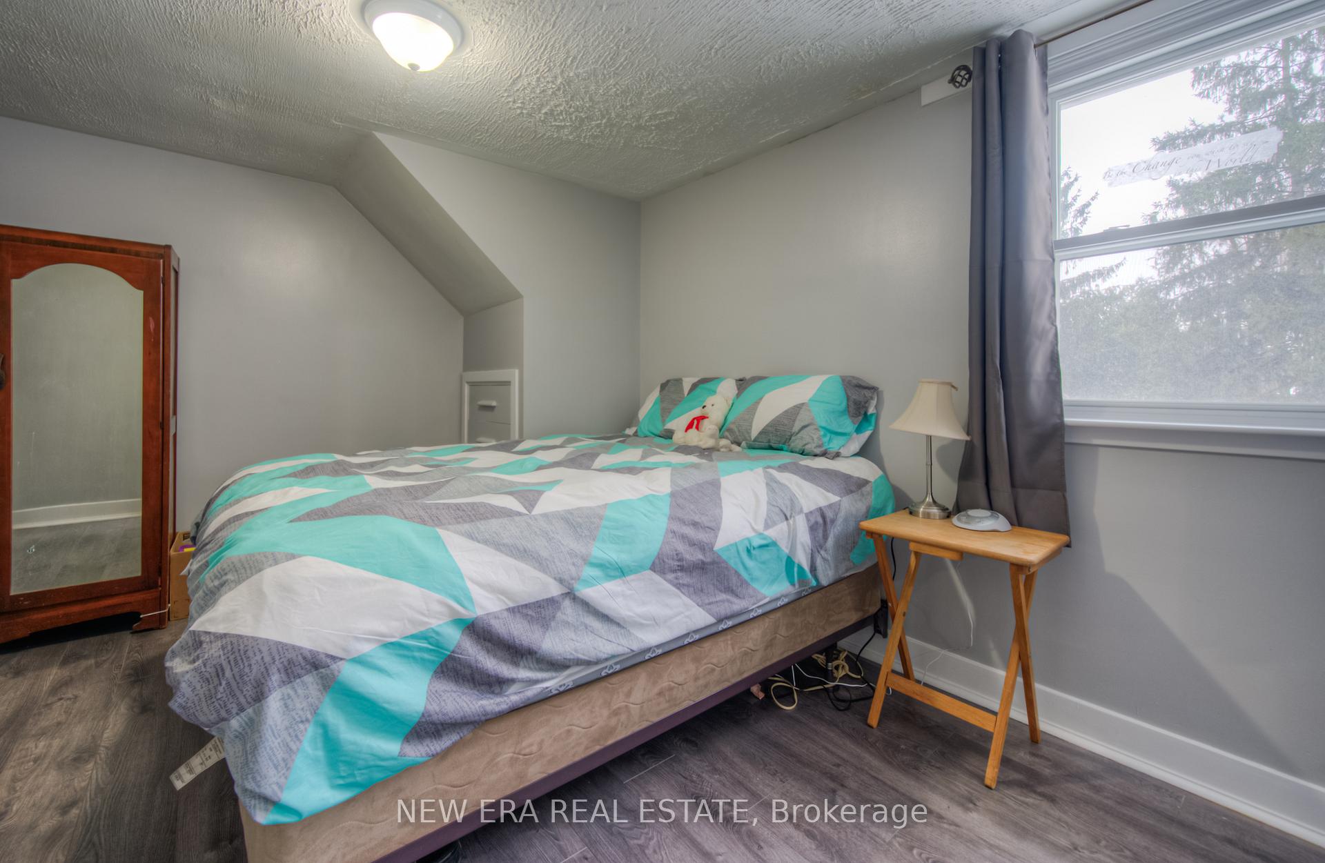 Photo 18 of 55 Wellignton Street S, Hamilton, Kirkendall — HOMEH