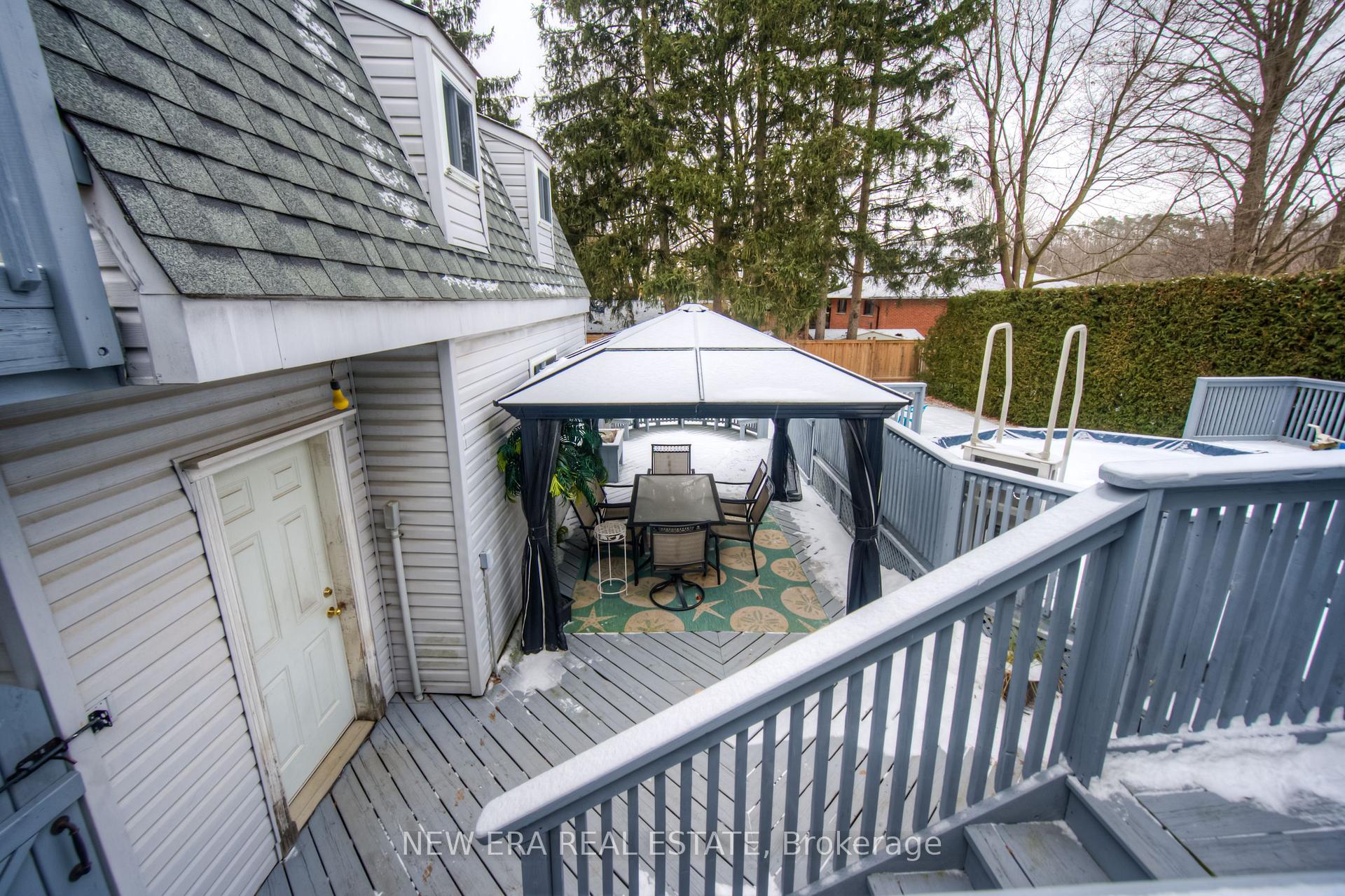 Photo 28 of 55 Wellignton Street S, Hamilton, Kirkendall — HOMEH