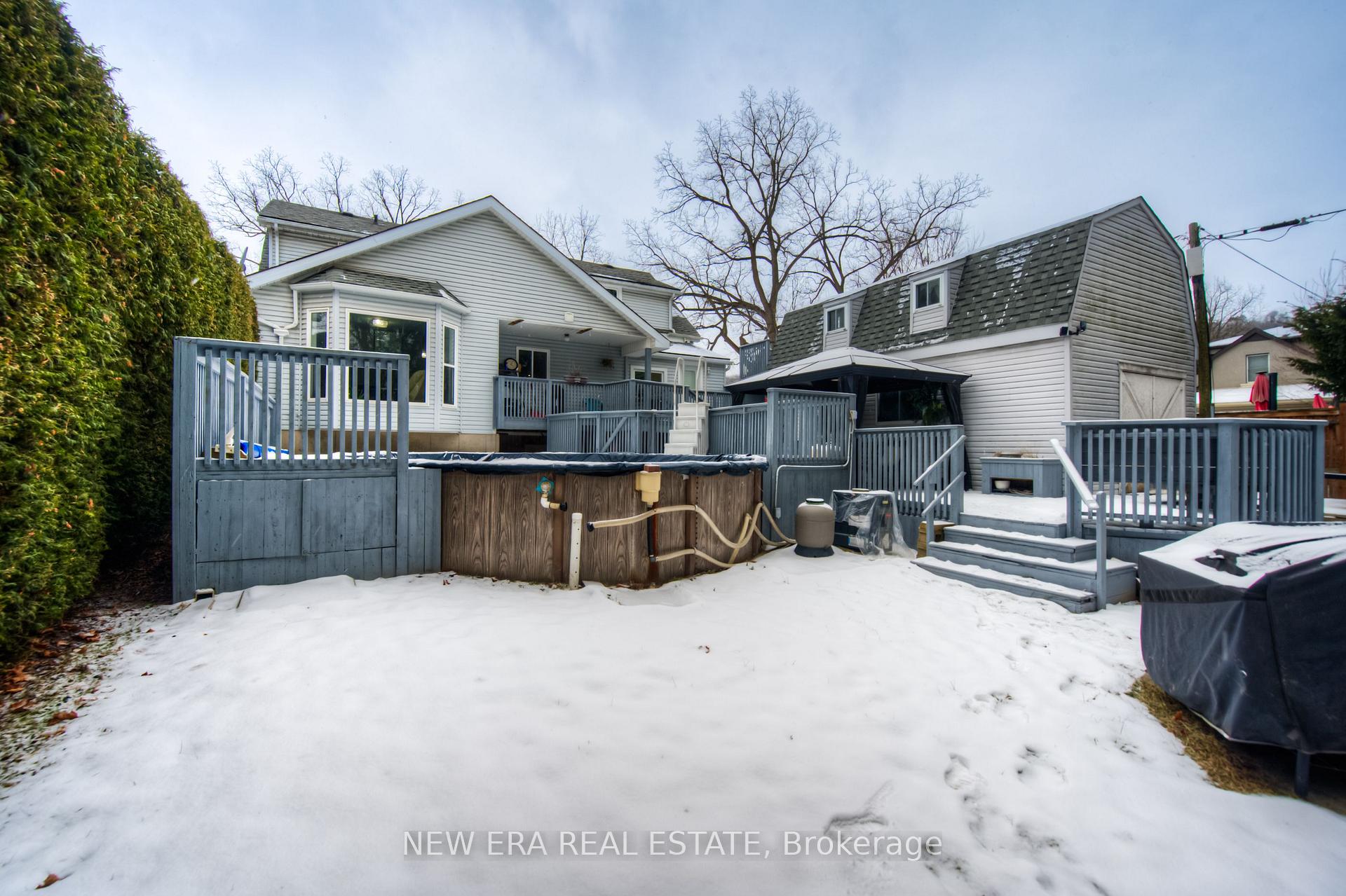 Photo 38 of 55 Wellignton Street S, Hamilton, Kirkendall — HOMEH
