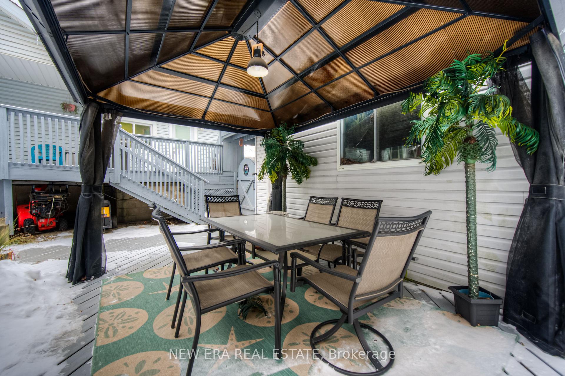 Photo 40 of 55 Wellignton Street S, Hamilton, Kirkendall — HOMEH
