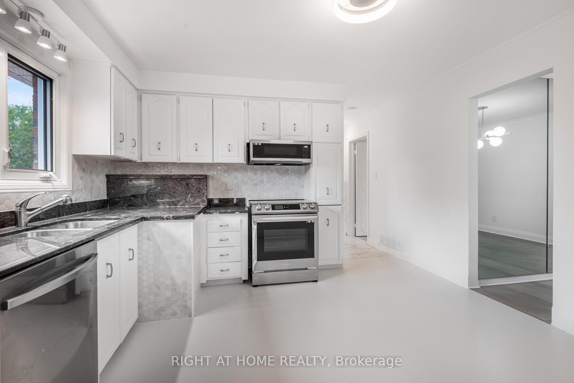Photo 3 of 46 A Courton Drive, Scarborough, Wexford-Maryvale — HOMEH