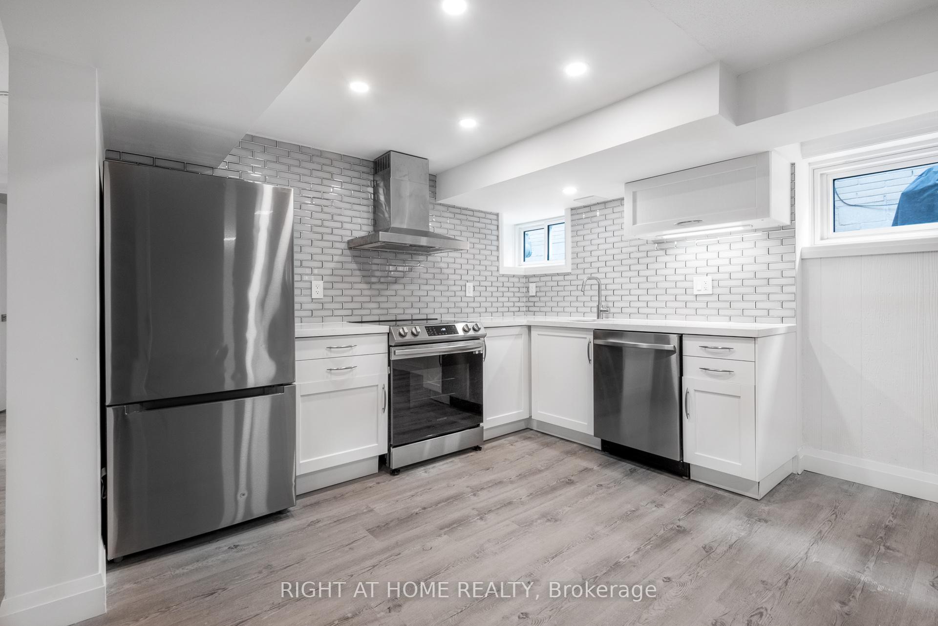 Photo 28 of 46 A Courton Drive, Scarborough, Wexford-Maryvale — HOMEH