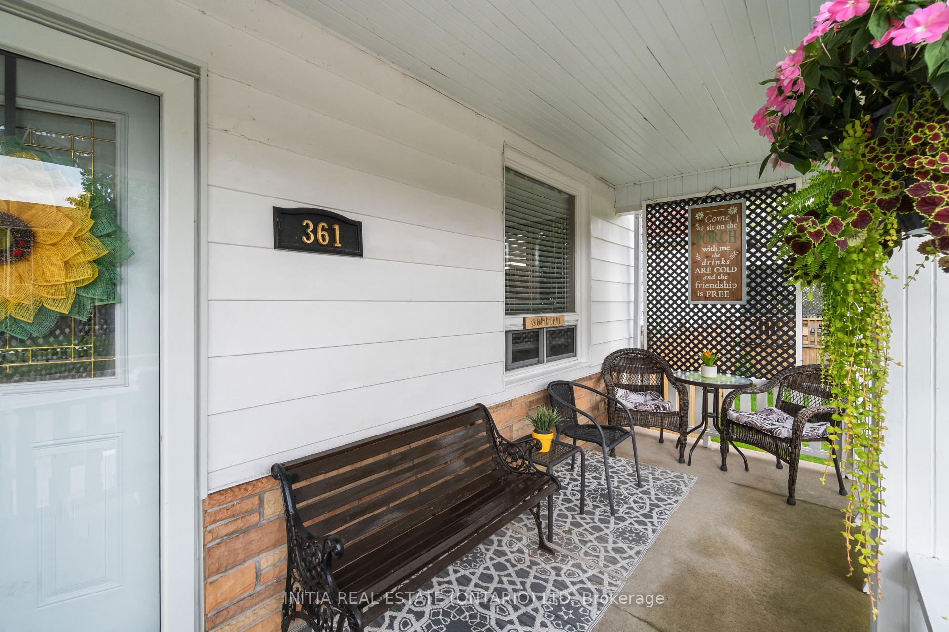 Photo 3 of 361 Devine Street, Sarnia — HOMEH