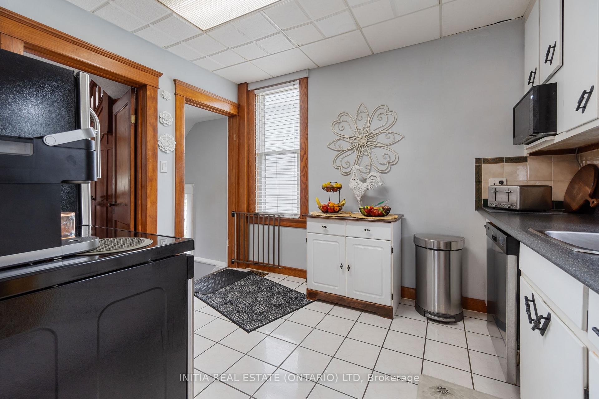 Photo 20 of 361 Devine Street, Sarnia — HOMEH