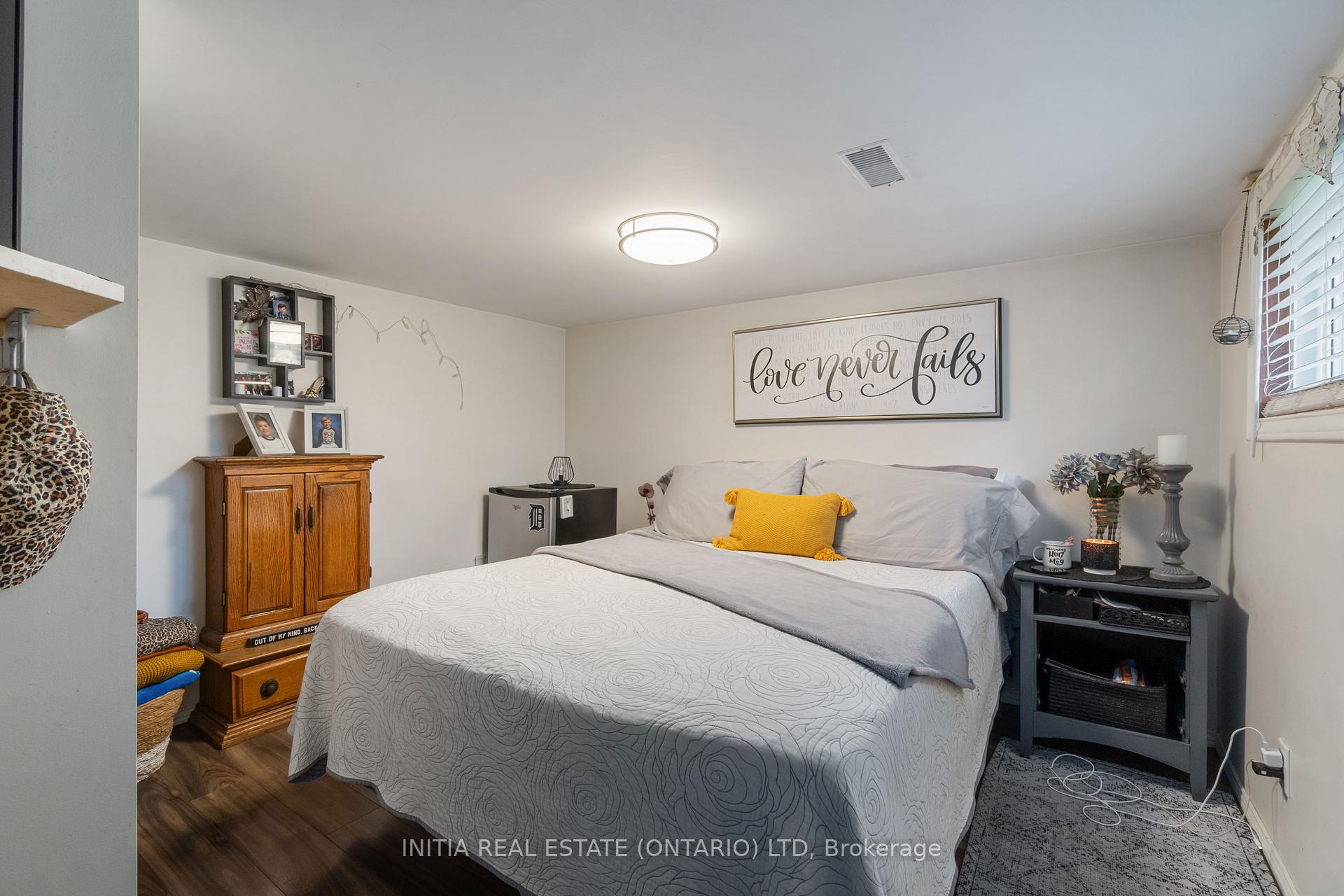 Photo 25 of 361 Devine Street, Sarnia — HOMEH