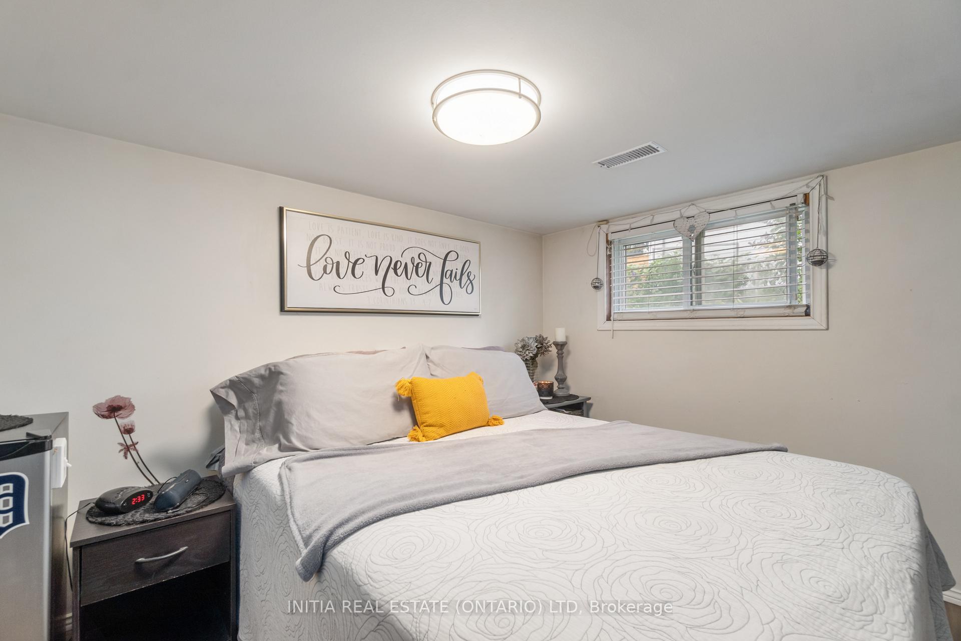 Photo 19 of 361 Devine Street, Sarnia — HOMEH