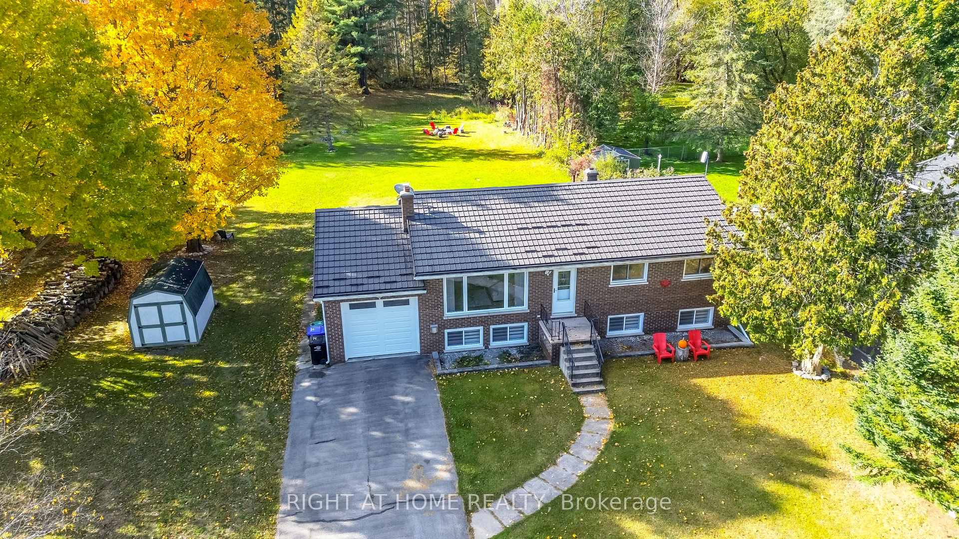 Photo 1 of 132 Switzer Street, Clearview, Rural Clearview — HOMEH