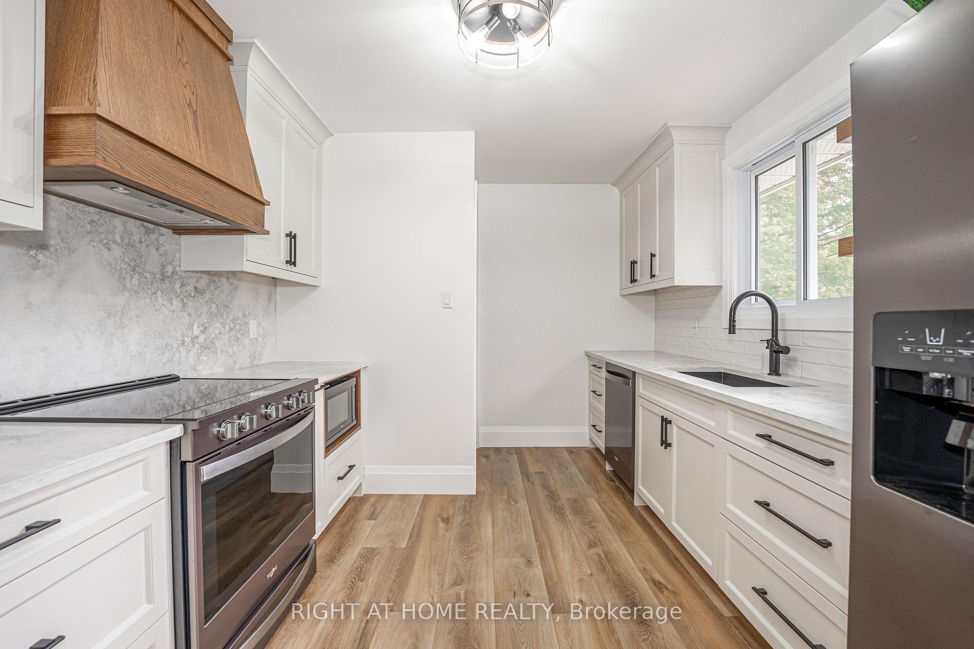 Photo 4 of 132 Switzer Street, Clearview, Rural Clearview — HOMEH