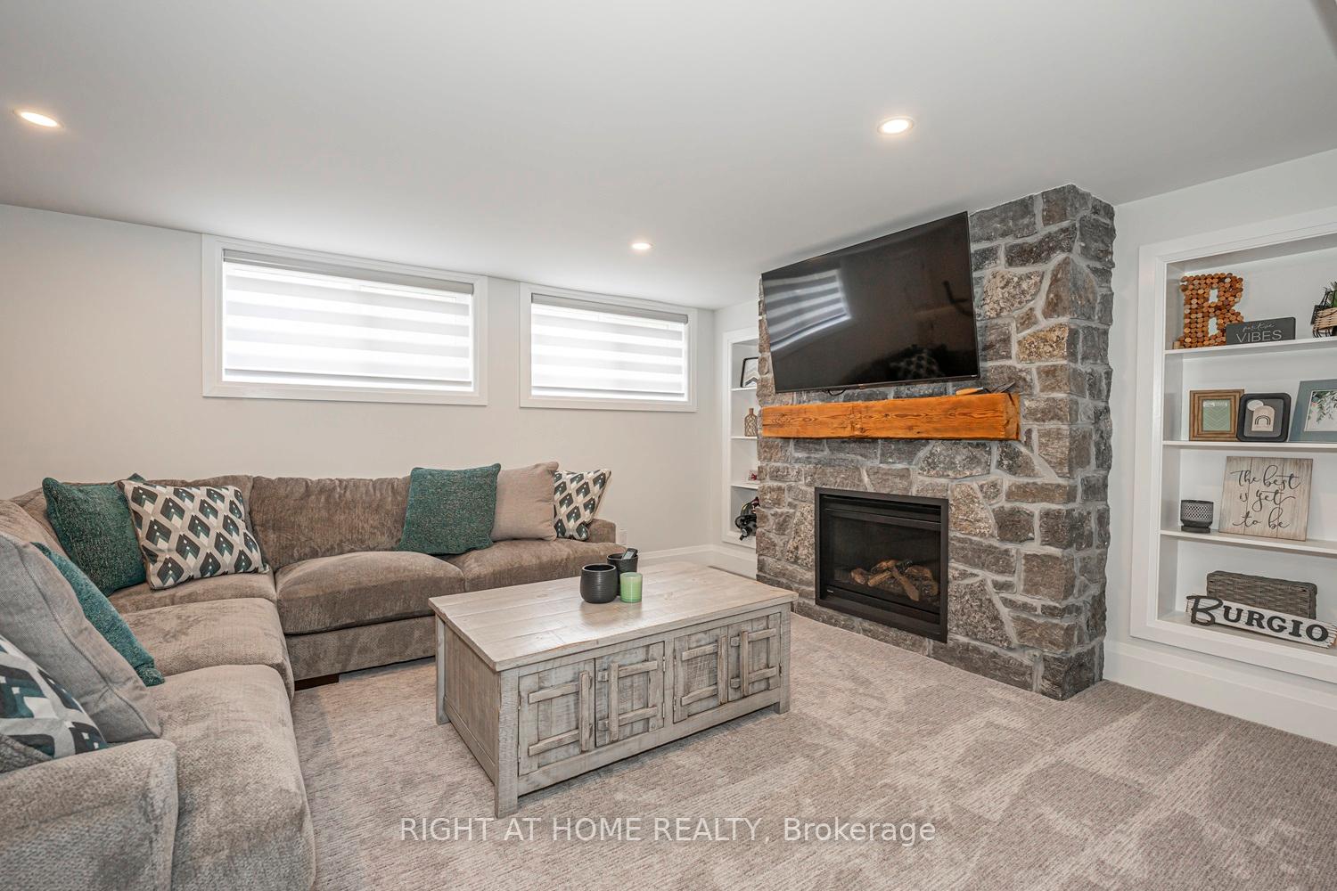 Photo 3 of 132 Switzer Street, Clearview, Rural Clearview — HOMEH