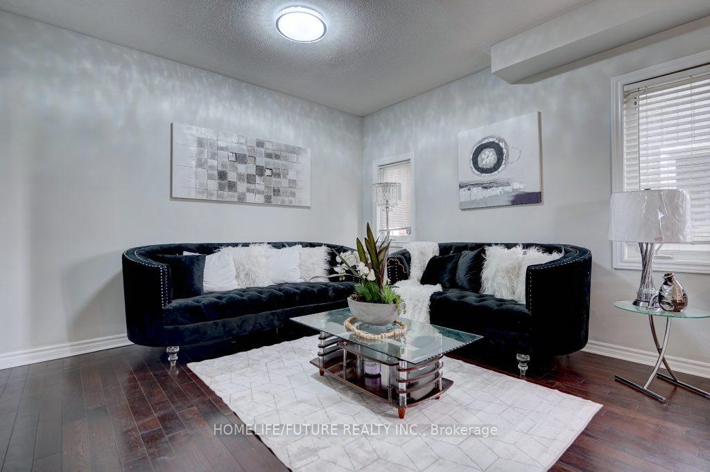 Photo 7 of 27 Adanac Drive, Whitby, Blue Grass Meadows — HOMEH