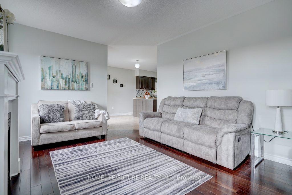 Photo 20 of 27 Adanac Drive, Whitby, Blue Grass Meadows — HOMEH