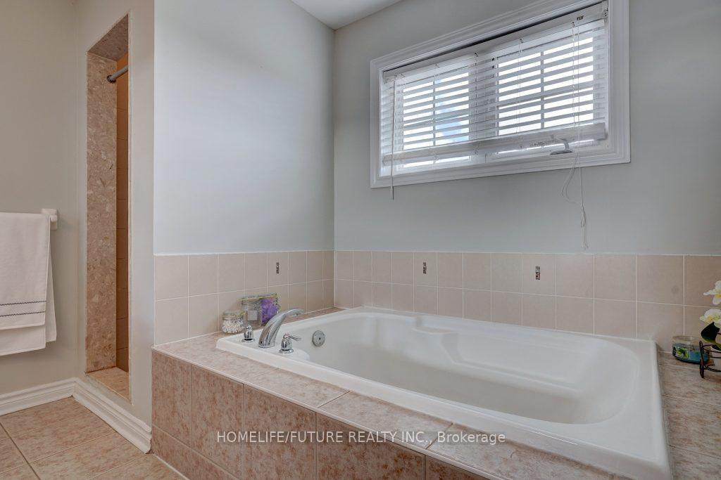 Photo 29 of 27 Adanac Drive, Whitby, Blue Grass Meadows — HOMEH