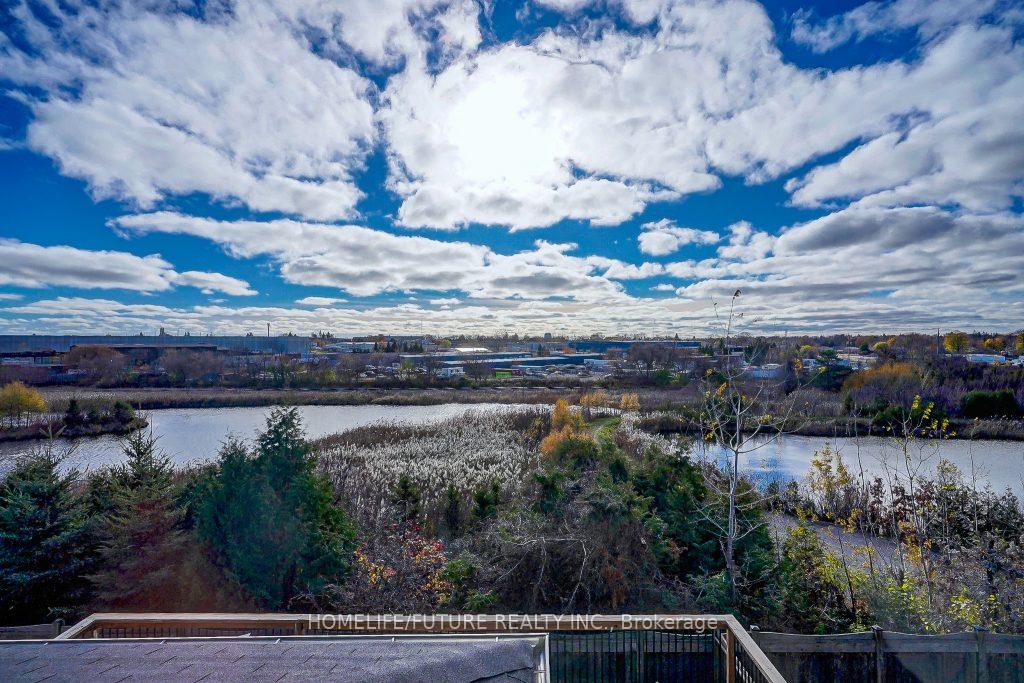 Photo 30 of 27 Adanac Drive, Whitby, Blue Grass Meadows — HOMEH