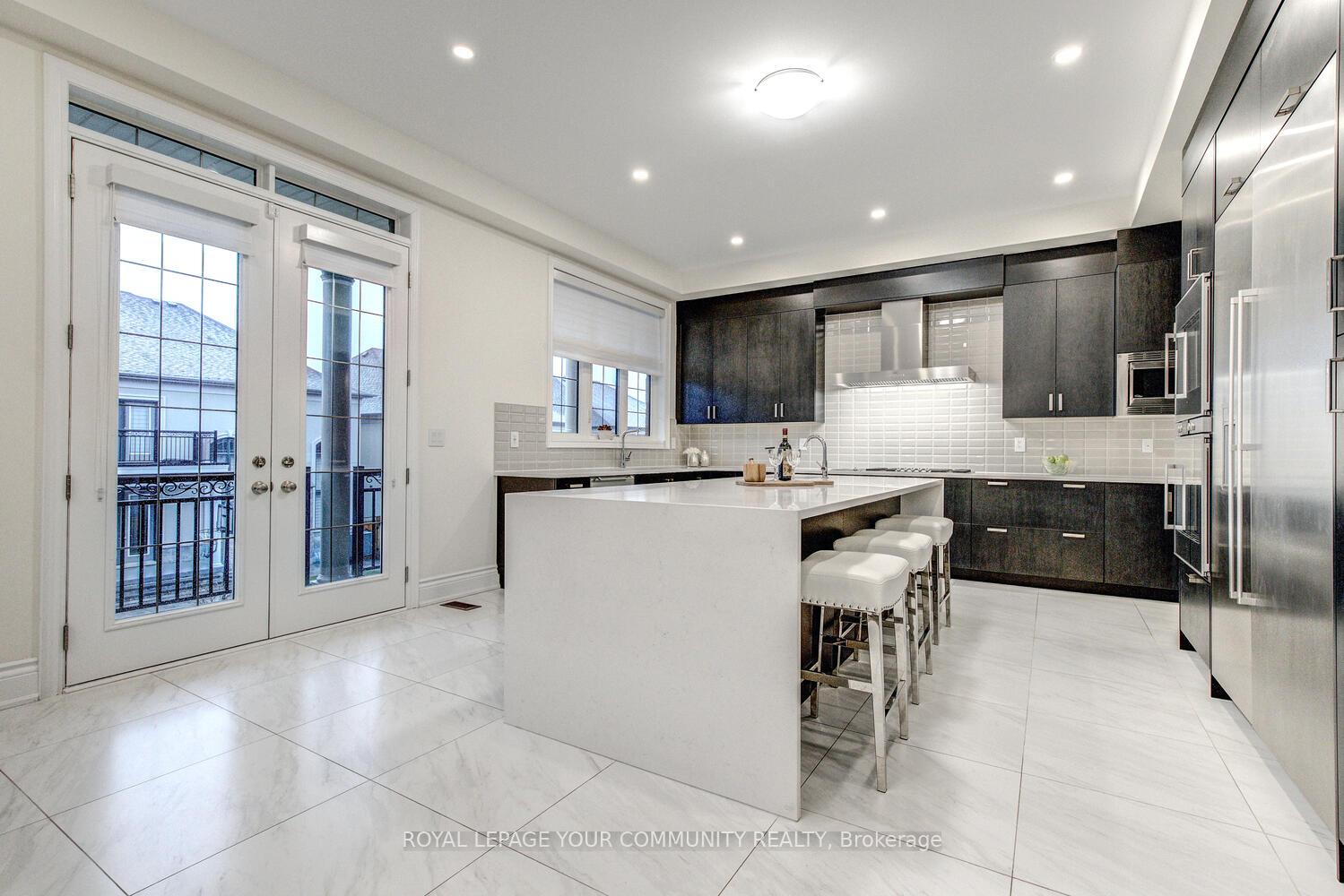 Photo 3 of 119 Lady Jessica Drive, Vaughan, Patterson — HOMEH