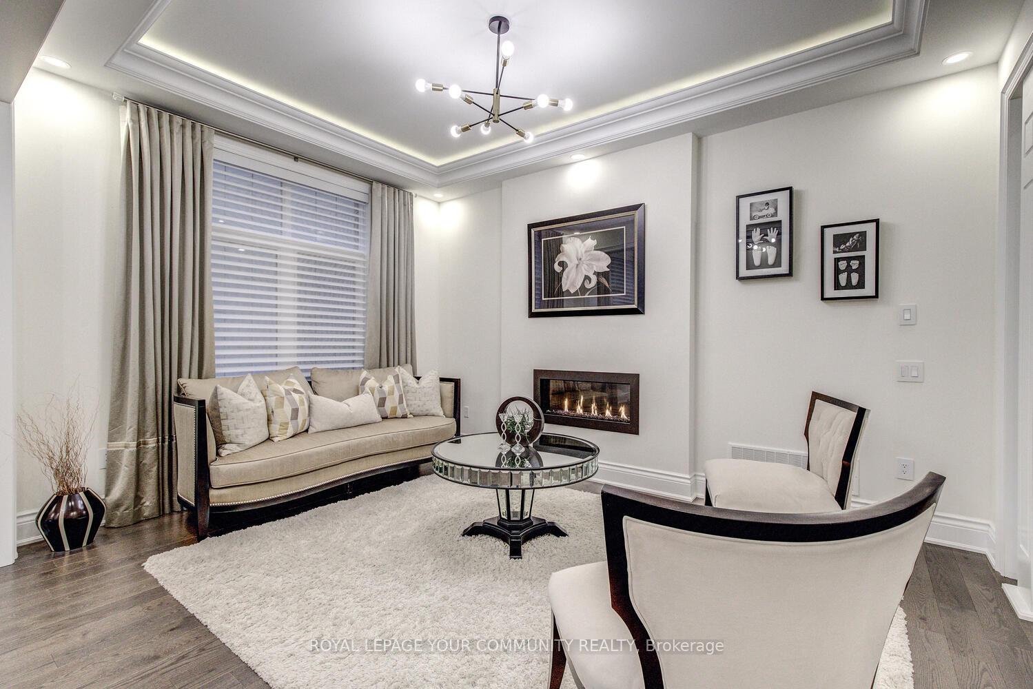 Photo 5 of 119 Lady Jessica Drive, Vaughan, Patterson — HOMEH
