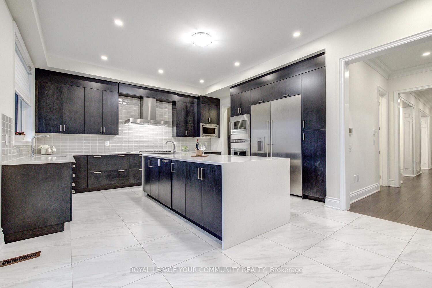 Photo 18 of 119 Lady Jessica Drive, Vaughan, Patterson — HOMEH