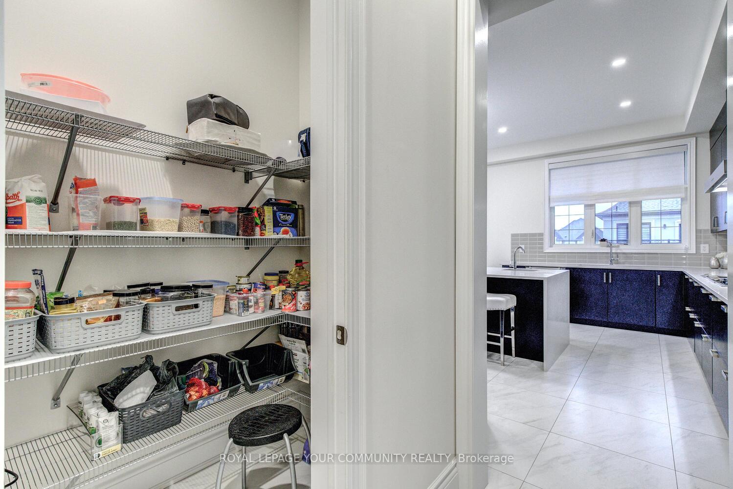 Photo 15 of 119 Lady Jessica Drive, Vaughan, Patterson — HOMEH